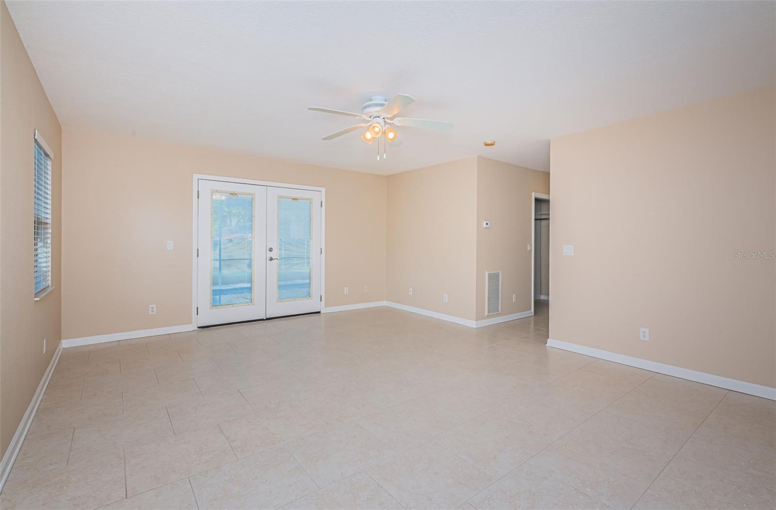 2736 45TH WAY N, ST PETERSBURG, FL, 33713