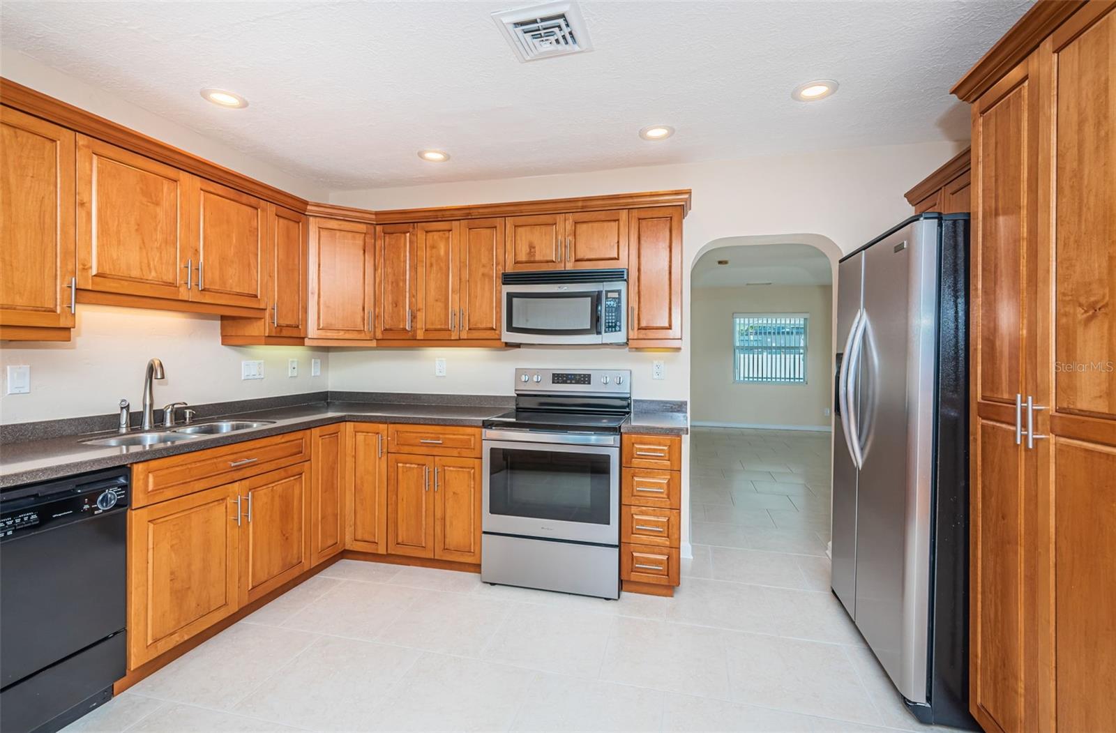 2736 45TH WAY N, ST PETERSBURG, FL, 33713