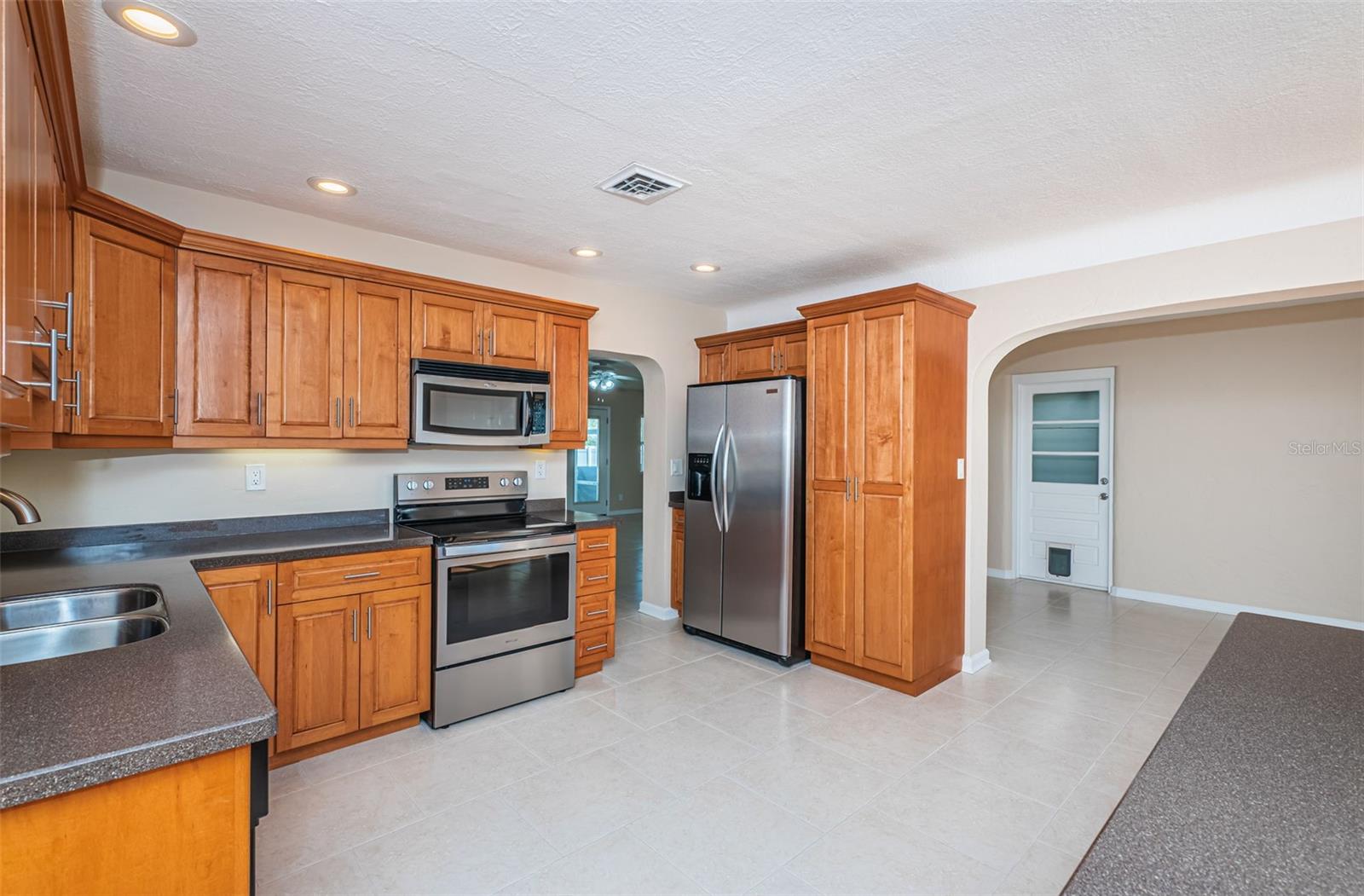 2736 45TH WAY N, ST PETERSBURG, FL, 33713
