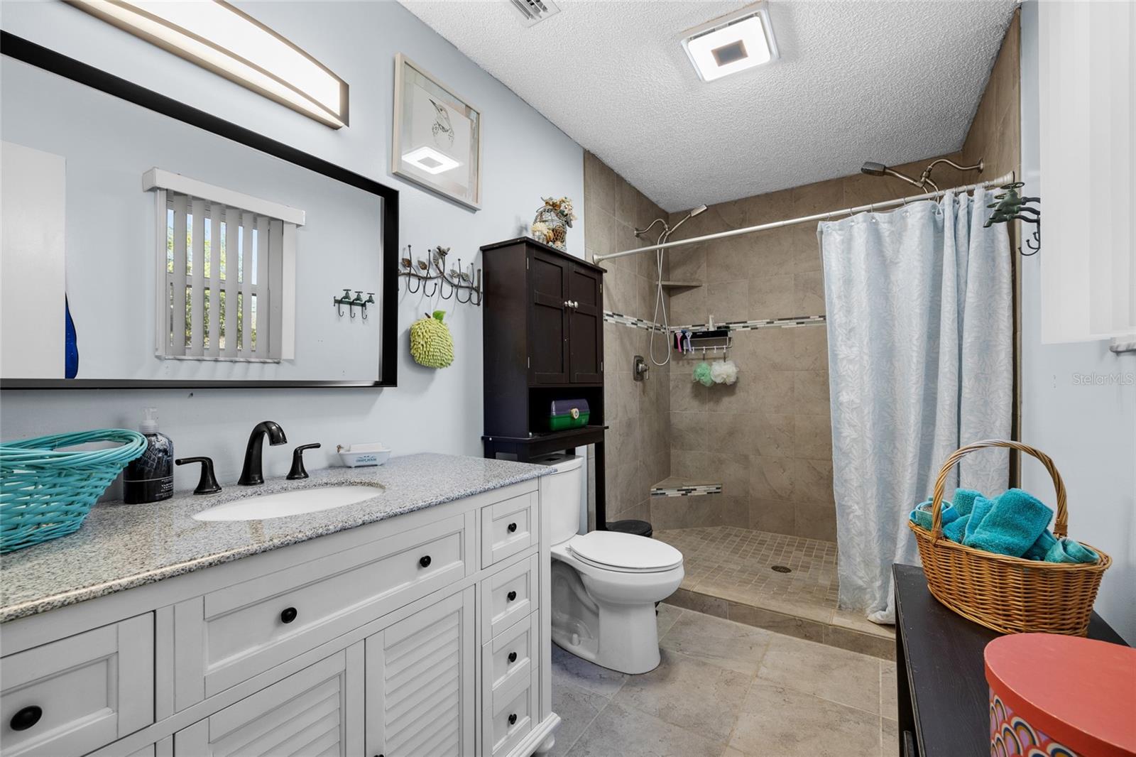 833 SW BISCAYNE GLN, LAKE CITY, FL, 32025