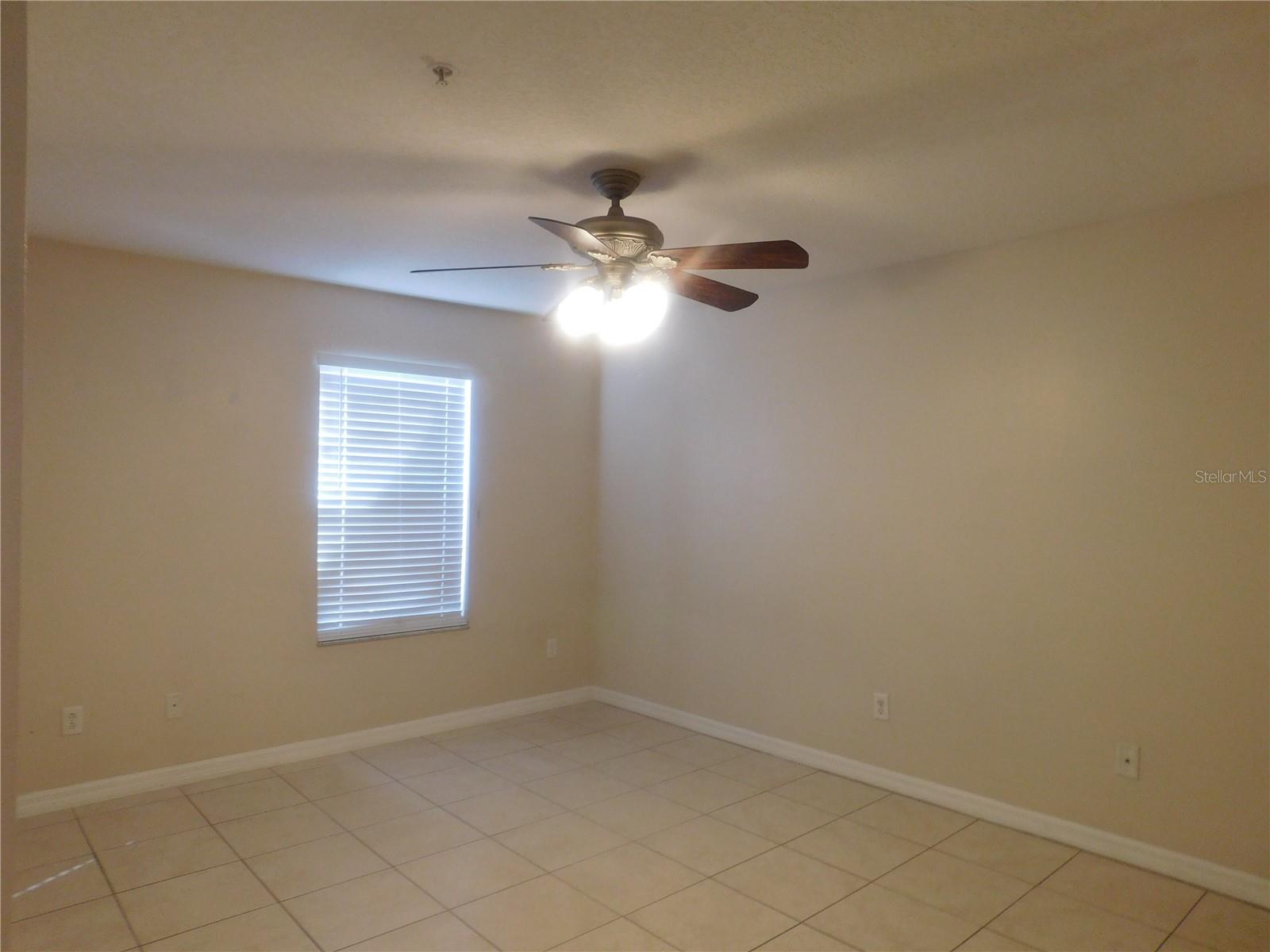 1050 DOLPHIN DR, WINTER GARDEN, FL, 34787