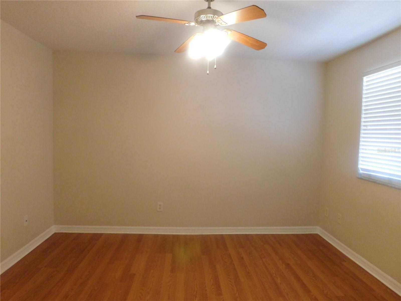 1050 DOLPHIN DR, WINTER GARDEN, FL, 34787
