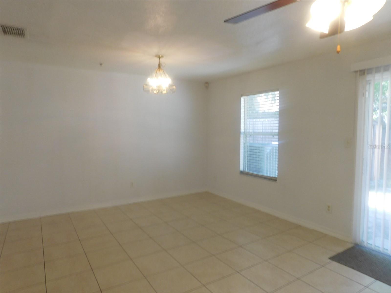 1050 DOLPHIN DR, WINTER GARDEN, FL, 34787