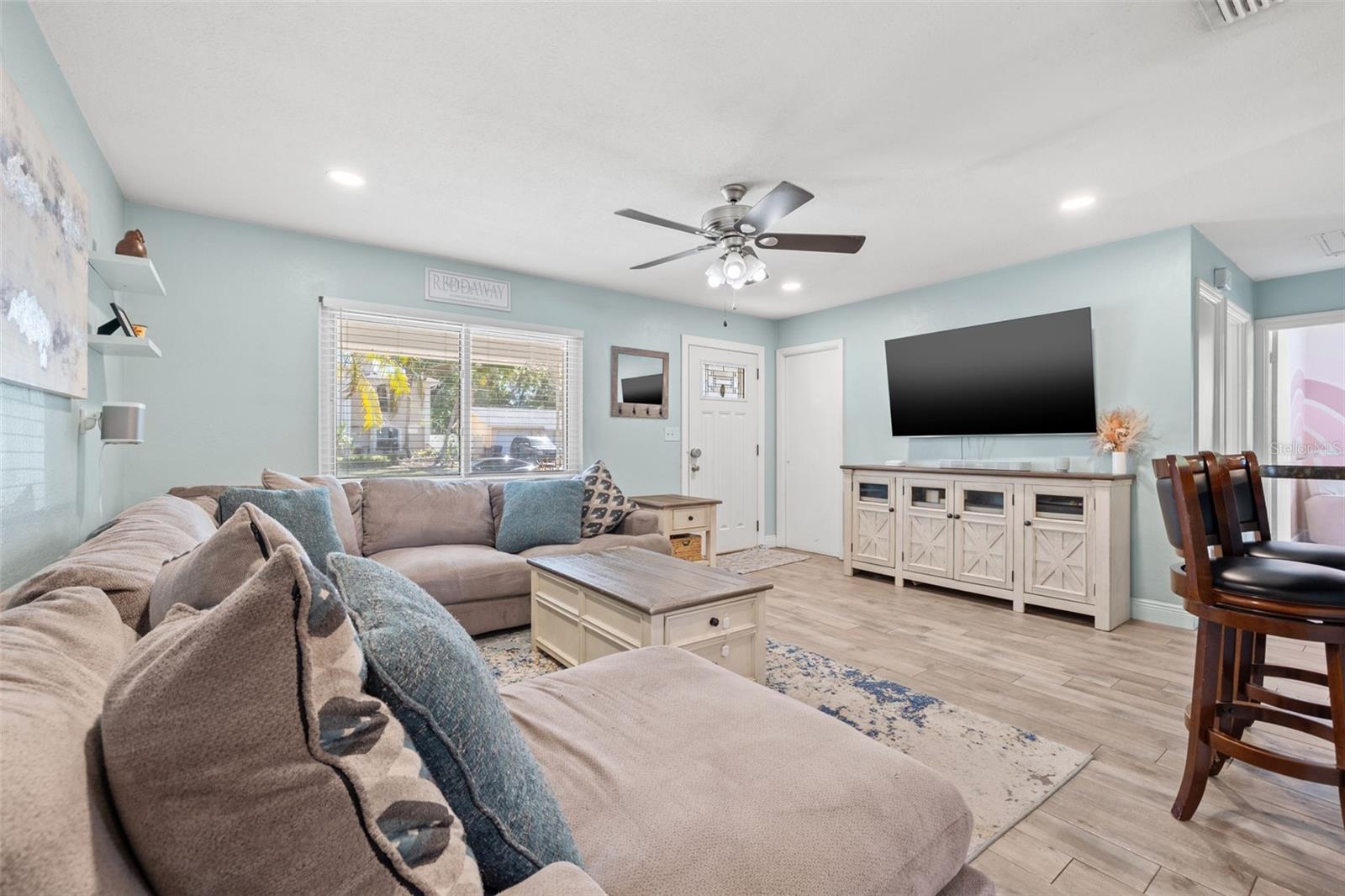 6684 26TH ST N, ST PETERSBURG, FL, 33702