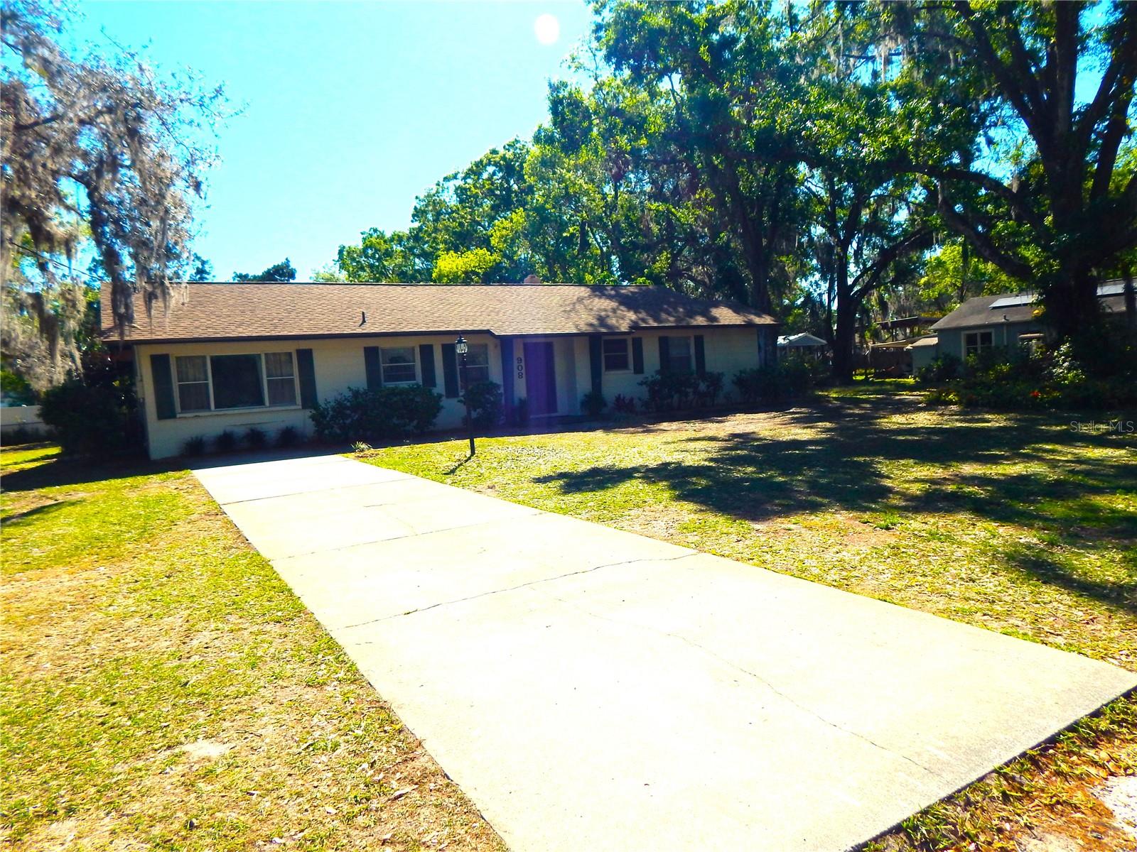 908 N KNIGHT ST, PLANT CITY, FL, 33563