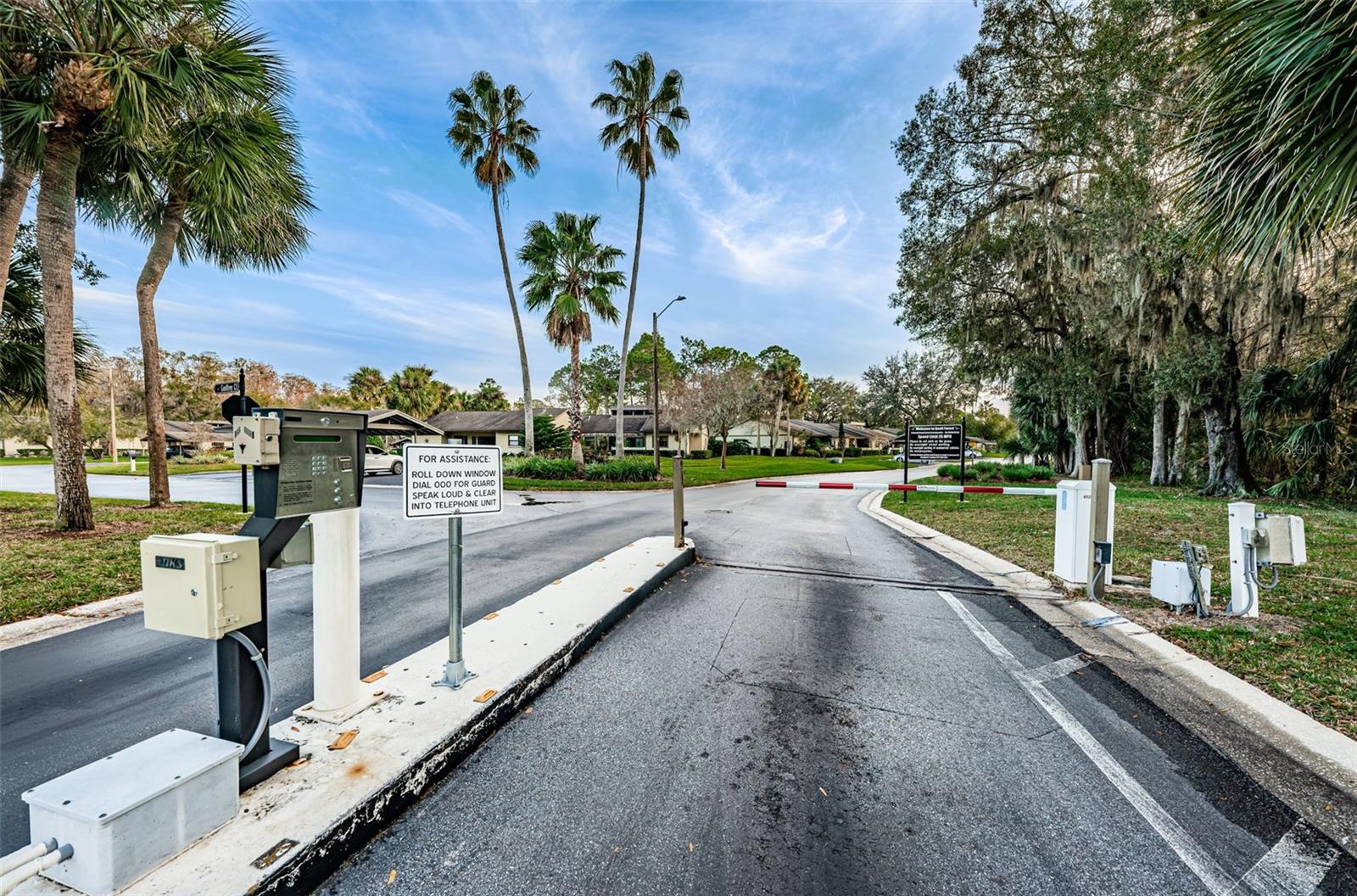 575 HICKORYNUT AVE, OLDSMAR, FL, 34677