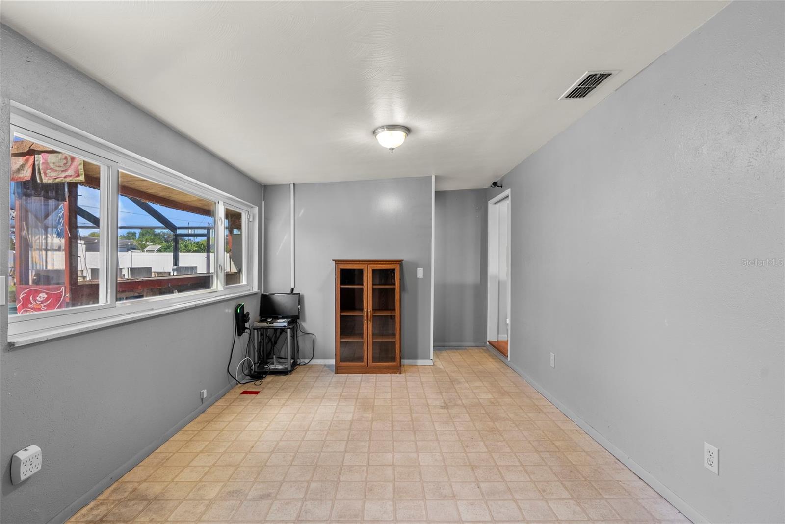 39142 KENDELL DR, ZEPHYRHILLS, FL, 33542