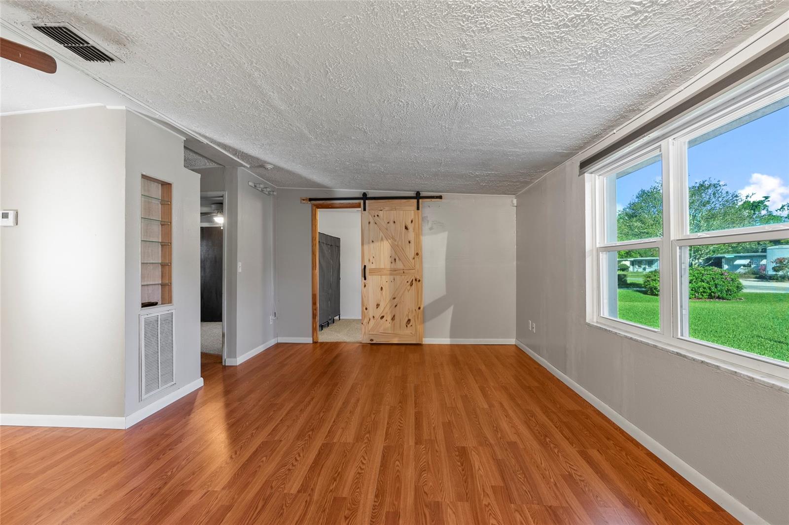 39142 KENDELL DR, ZEPHYRHILLS, FL, 33542