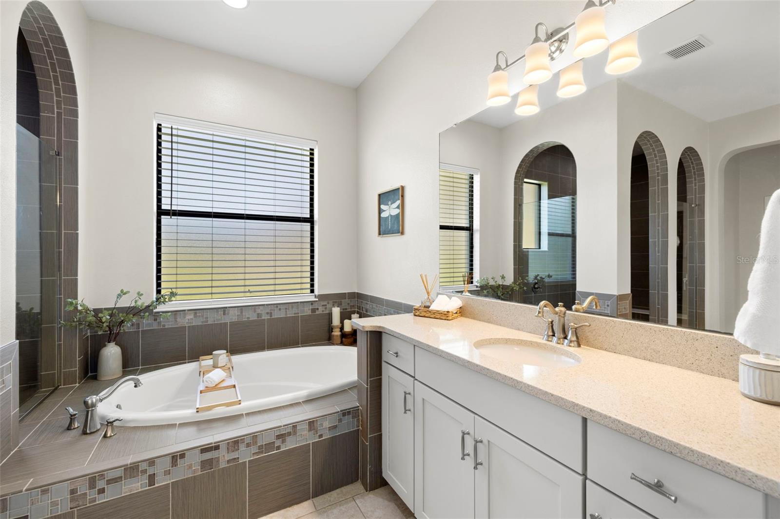 17909 HOWSMOOR PL, LUTZ, FL, 33559