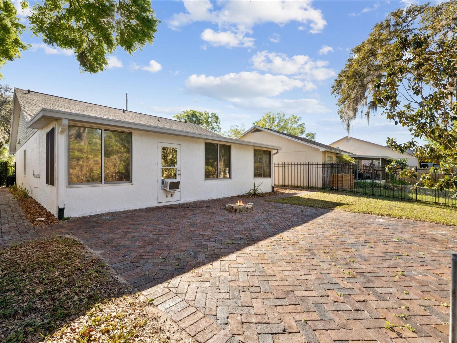 9914 SIR FREDERICK ST, TAMPA, FL, 33637