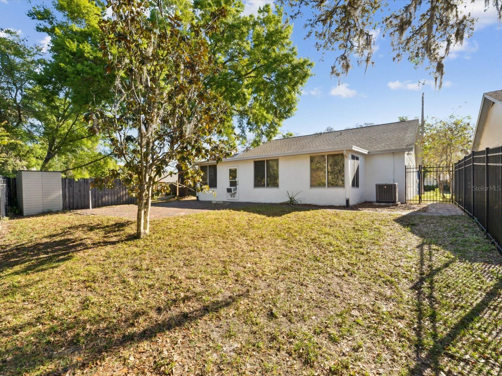 9914 SIR FREDERICK ST, TAMPA, FL, 33637