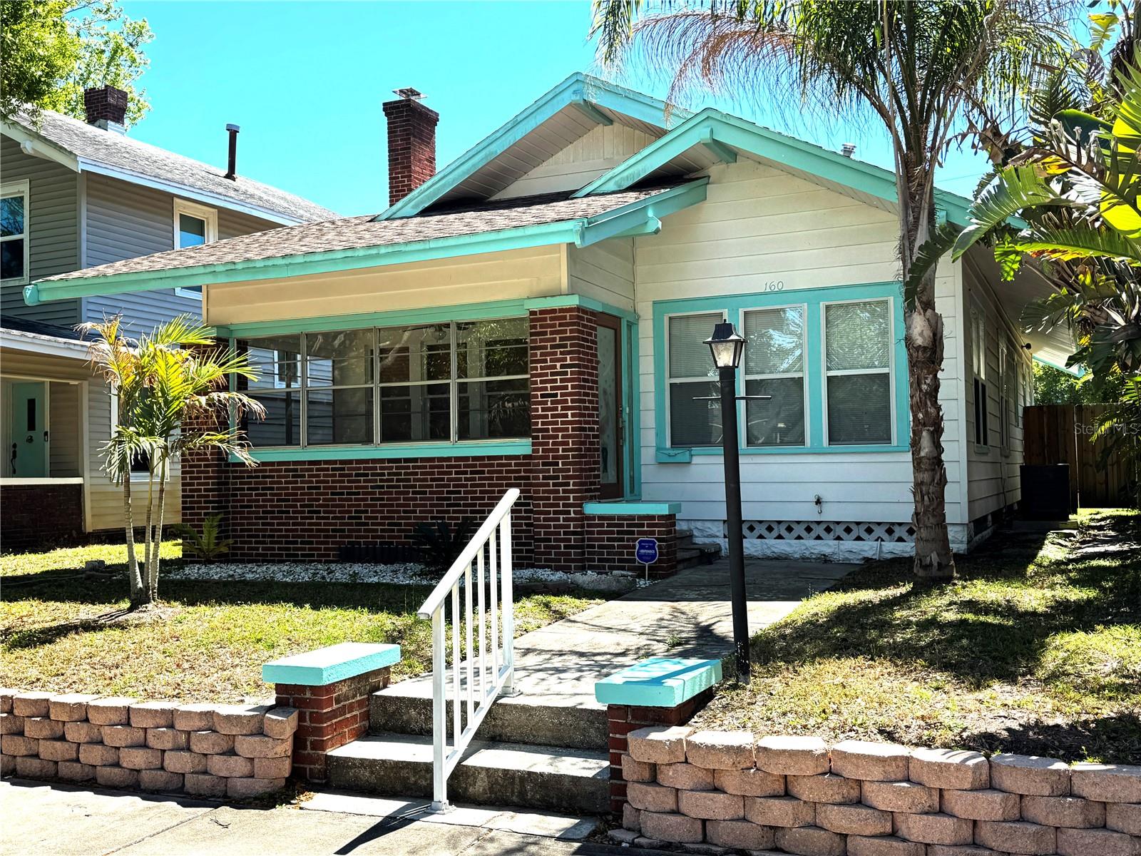 160 16TH AVE NE, ST PETERSBURG, FL, 33704