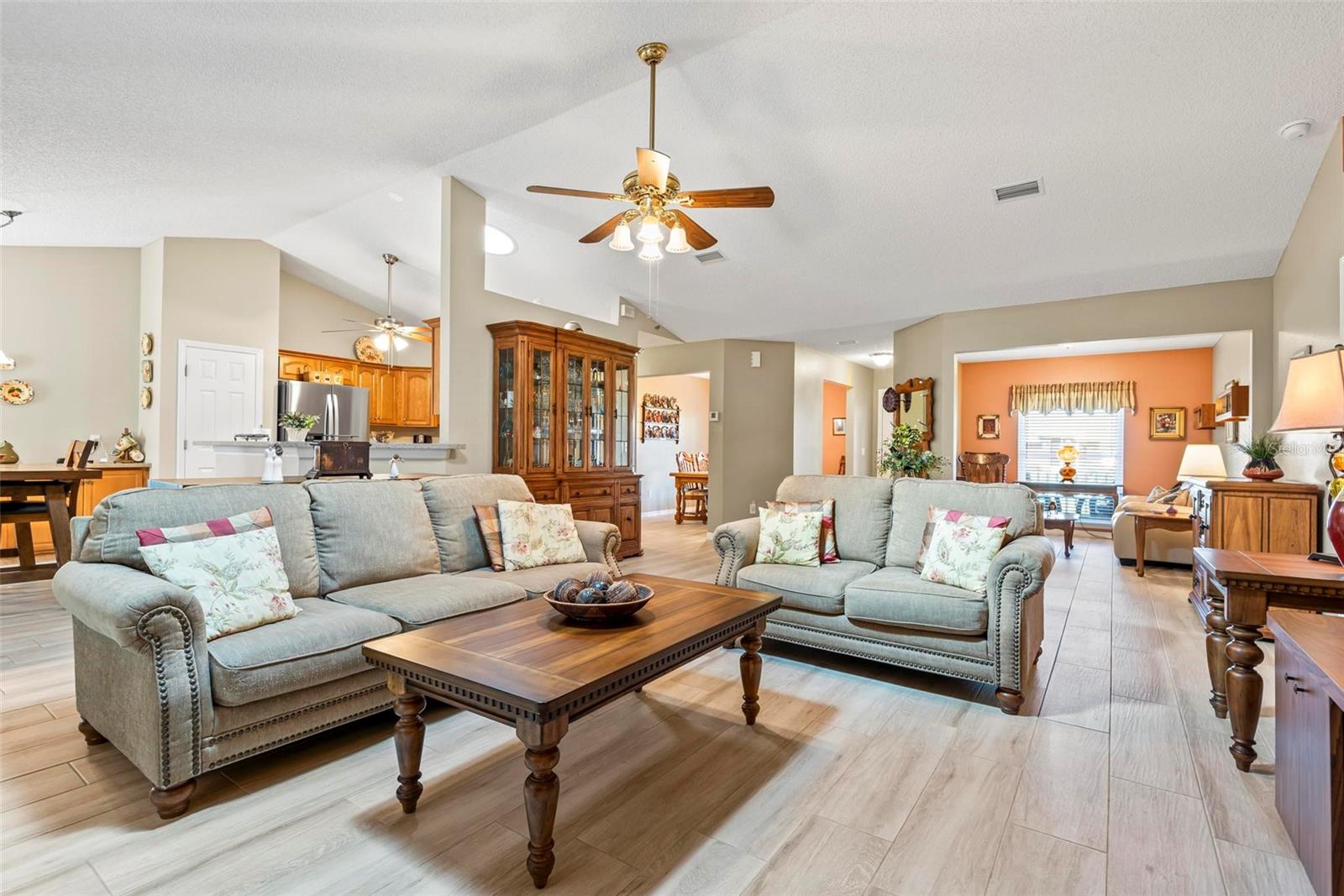 20 BRUNETT LN, PALM COAST, FL, 32137