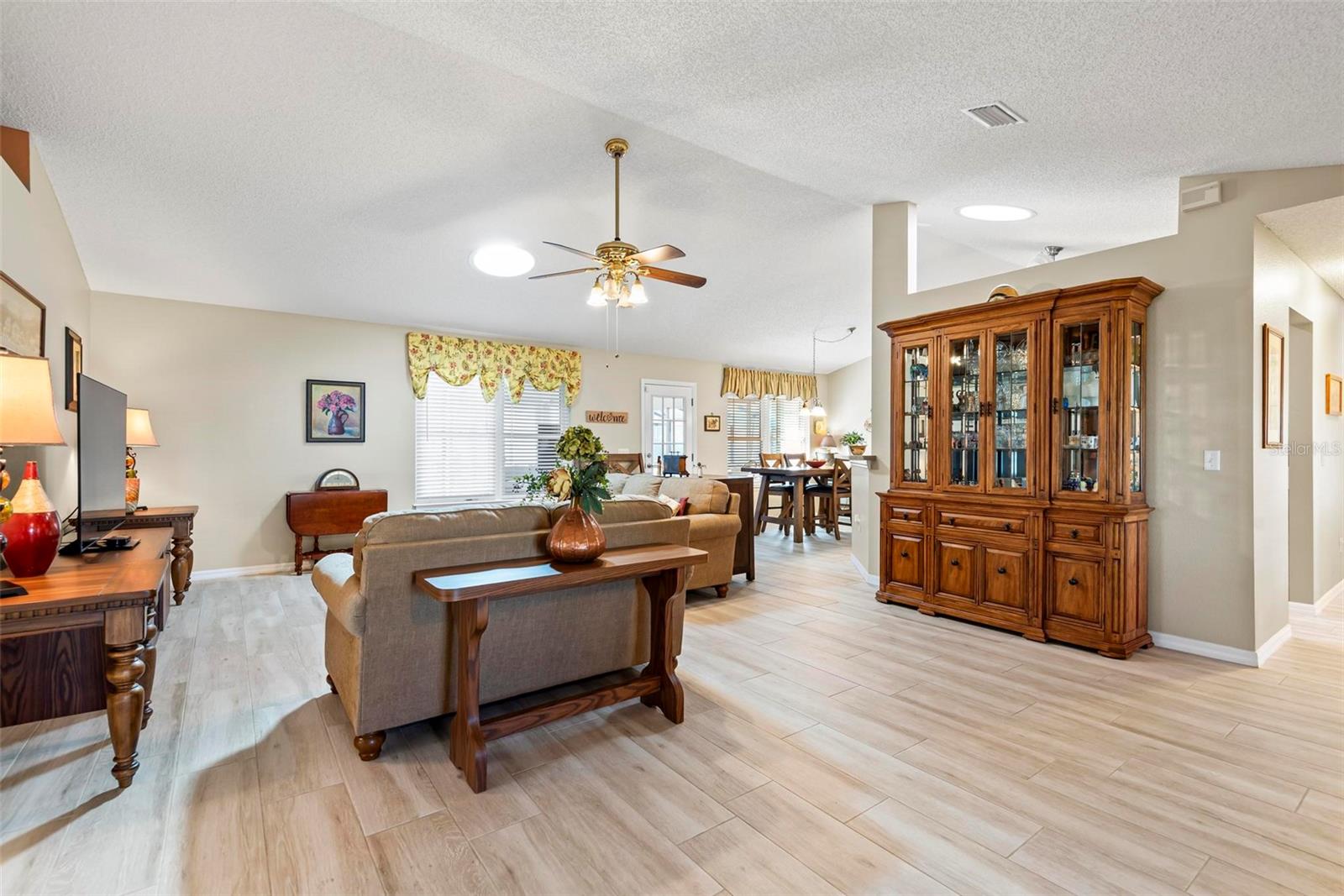 20 BRUNETT LN, PALM COAST, FL, 32137