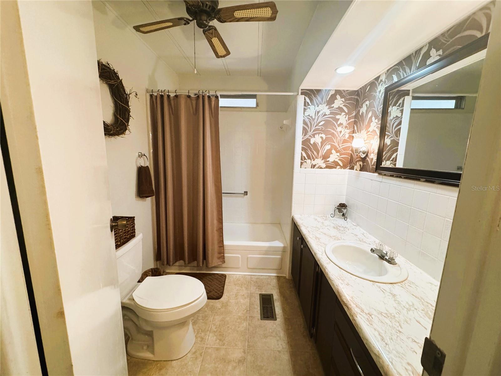 123 PYRACANTHA LN, LEESBURG, FL, 34748