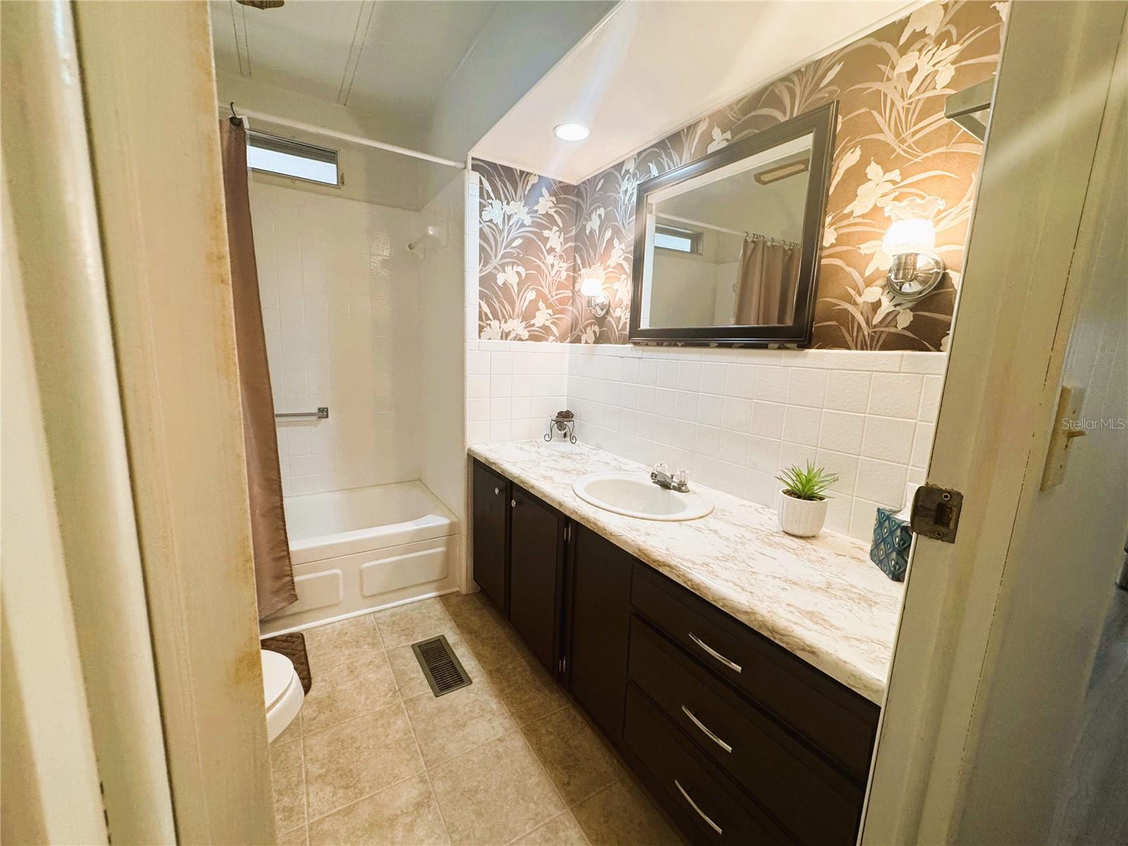 123 PYRACANTHA LN, LEESBURG, FL, 34748