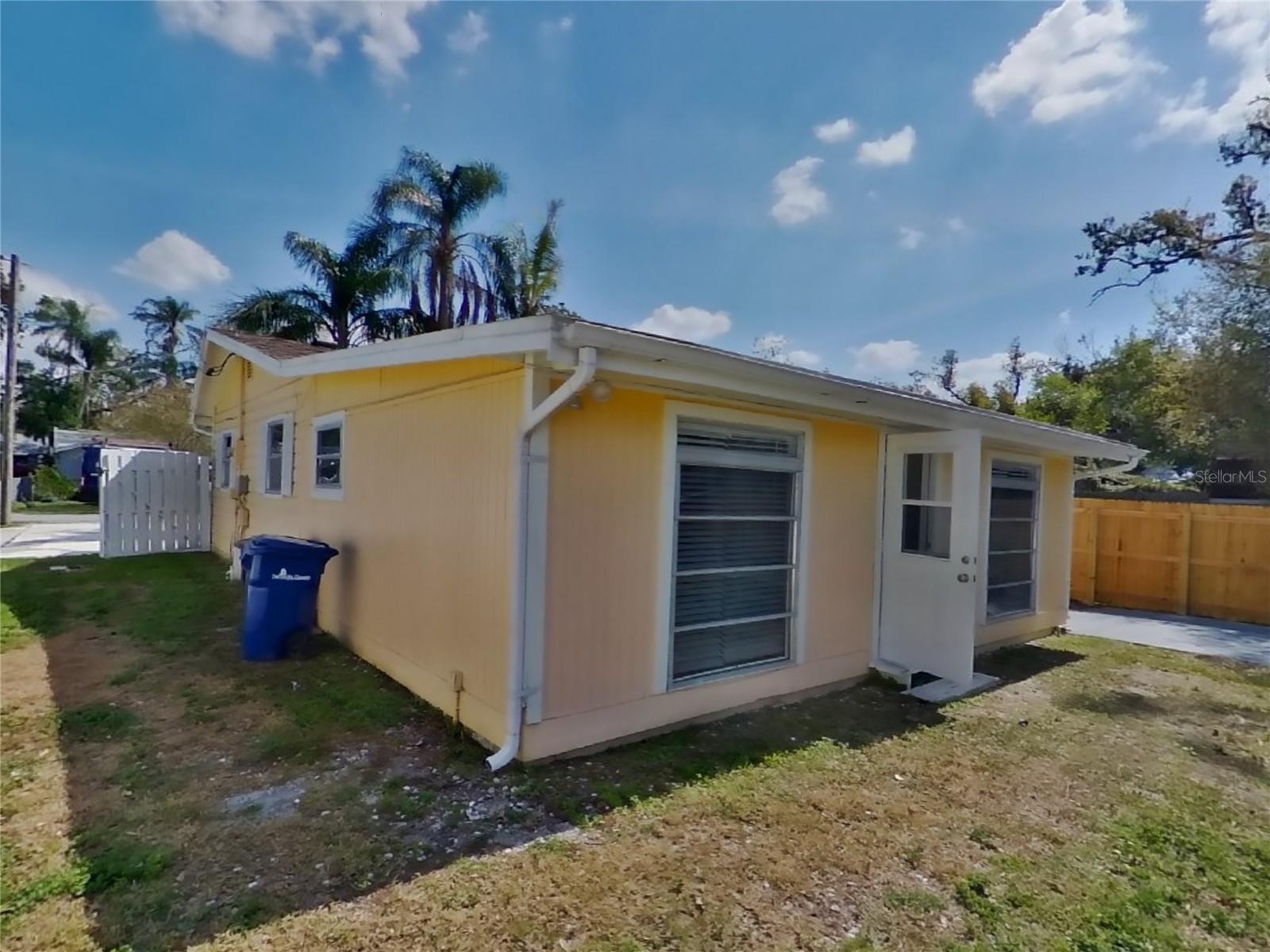 4610 SLOAN AVE, SARASOTA, FL, 34233