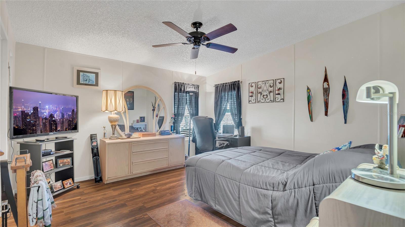 1408 SCHULT CT, TAVARES, FL, 32778