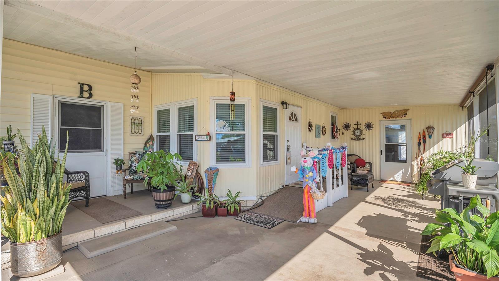 1408 SCHULT CT, TAVARES, FL, 32778