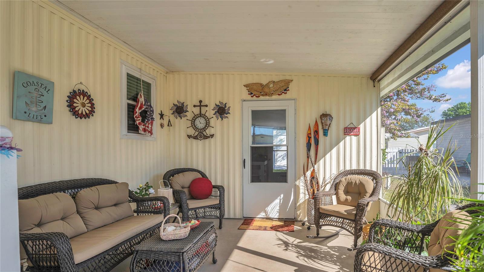 1408 SCHULT CT, TAVARES, FL, 32778