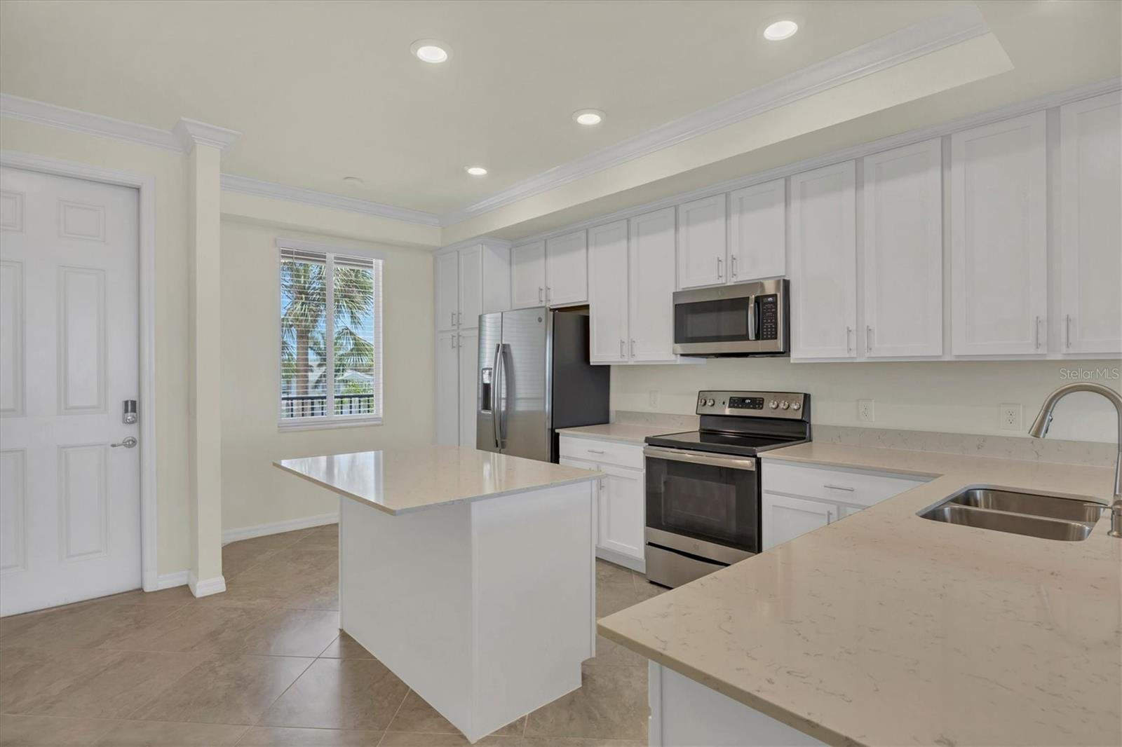 920 TIDEWATER SHORES LOOP #304, BRADENTON, FL, 34208