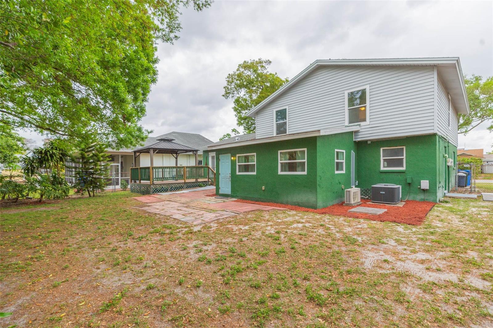 7434 OAKVISTA CIR, TAMPA, FL, 33634