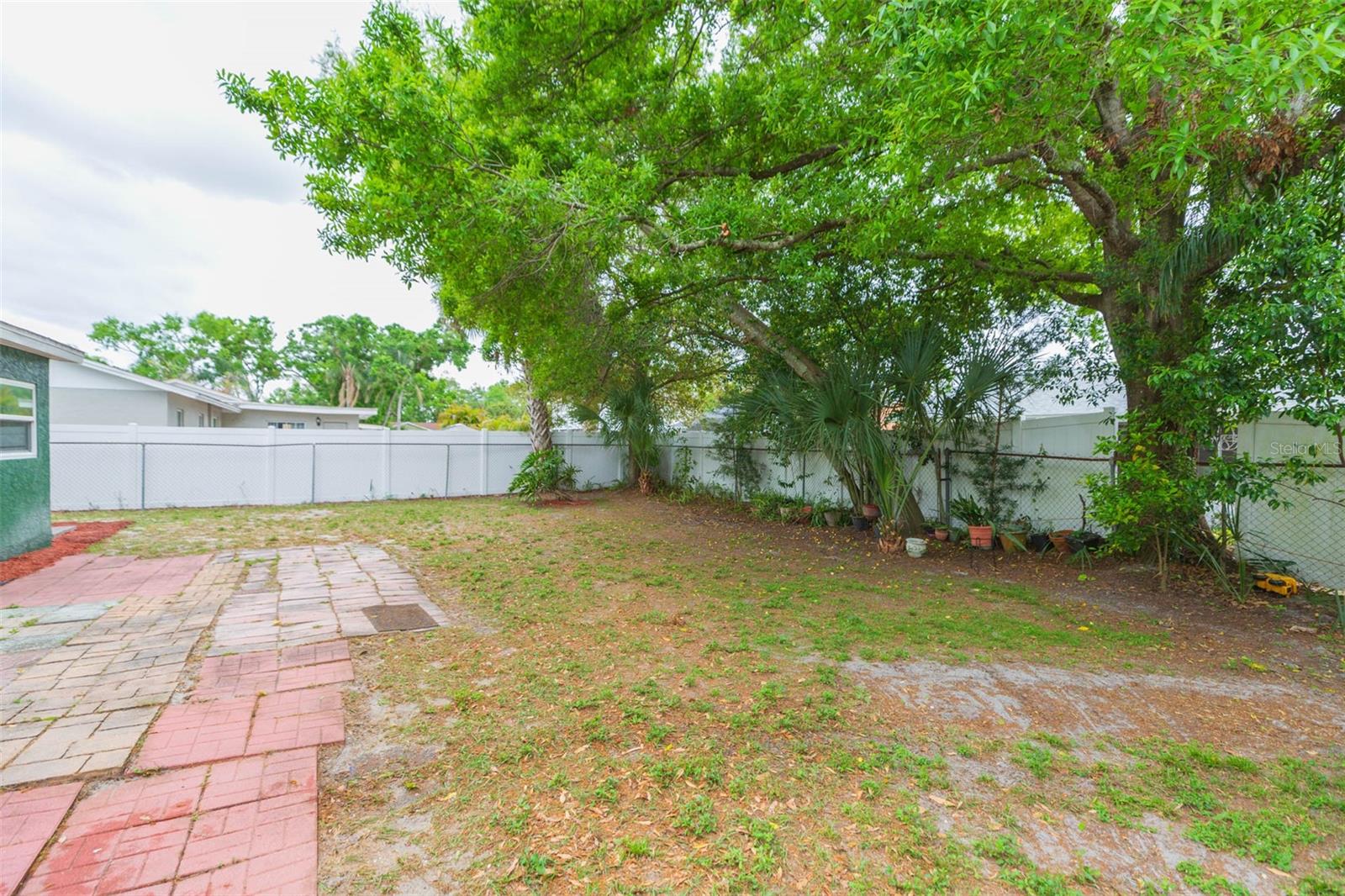 7434 OAKVISTA CIR, TAMPA, FL, 33634