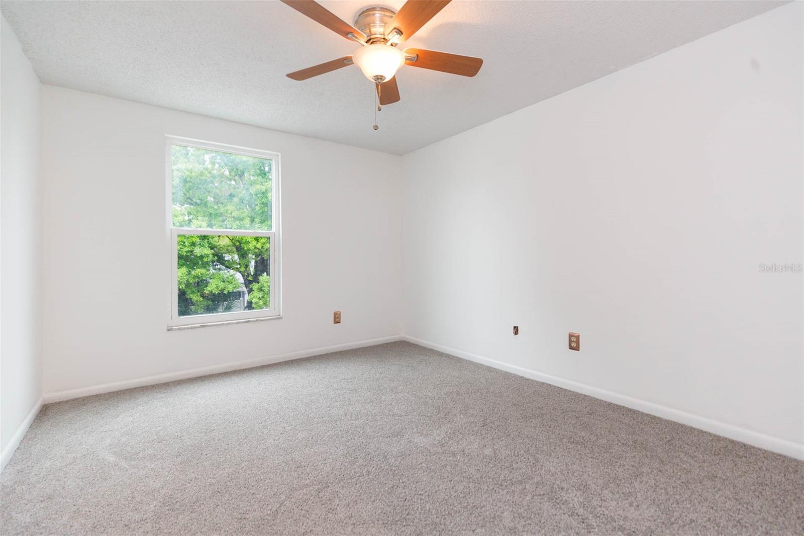 7434 OAKVISTA CIR, TAMPA, FL, 33634