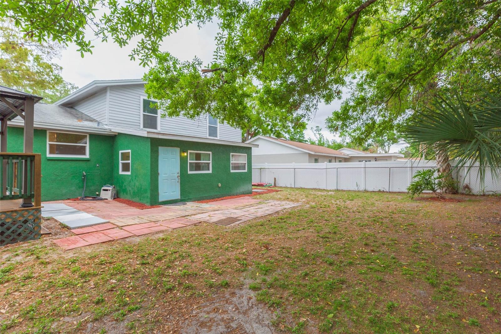 7434 OAKVISTA CIR, TAMPA, FL, 33634