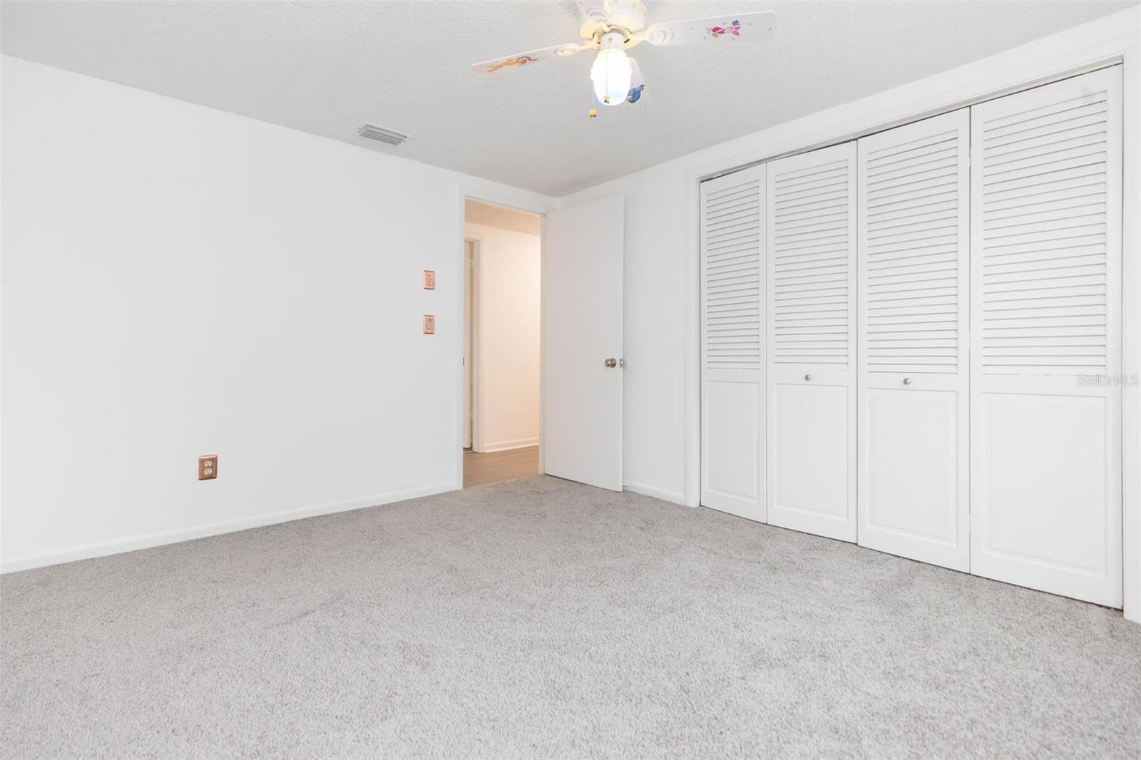 7434 OAKVISTA CIR, TAMPA, FL, 33634