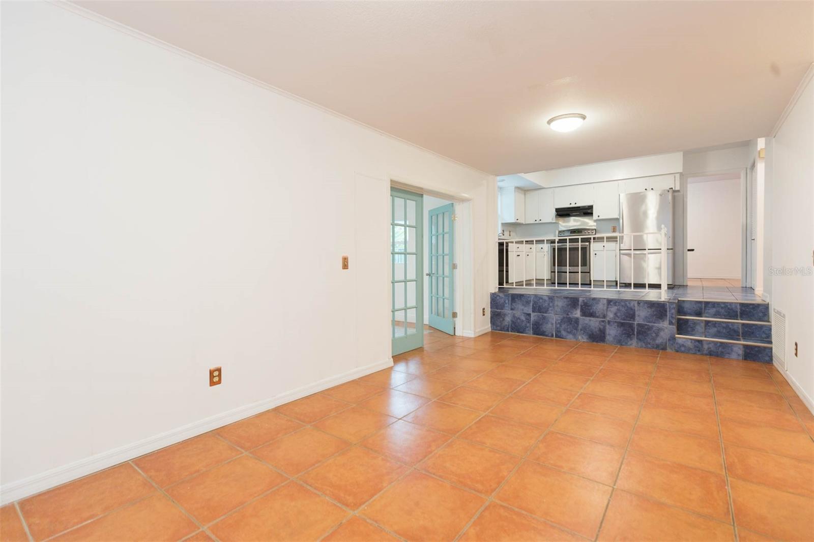 7434 OAKVISTA CIR, TAMPA, FL, 33634