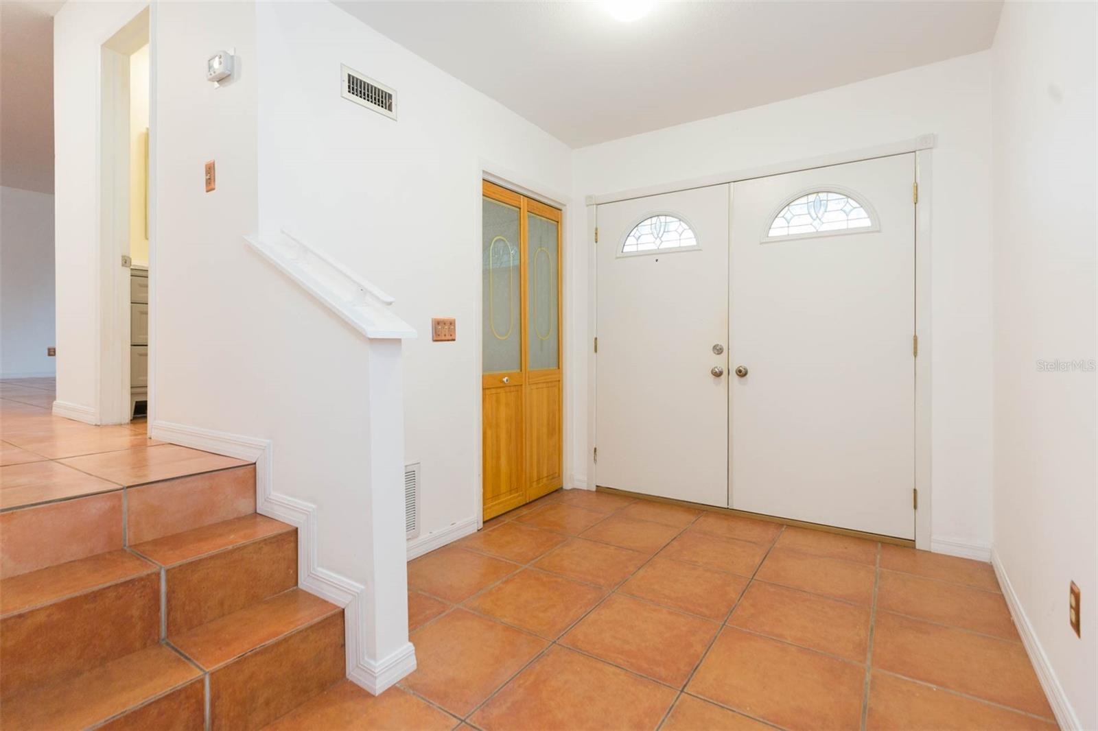 7434 OAKVISTA CIR, TAMPA, FL, 33634