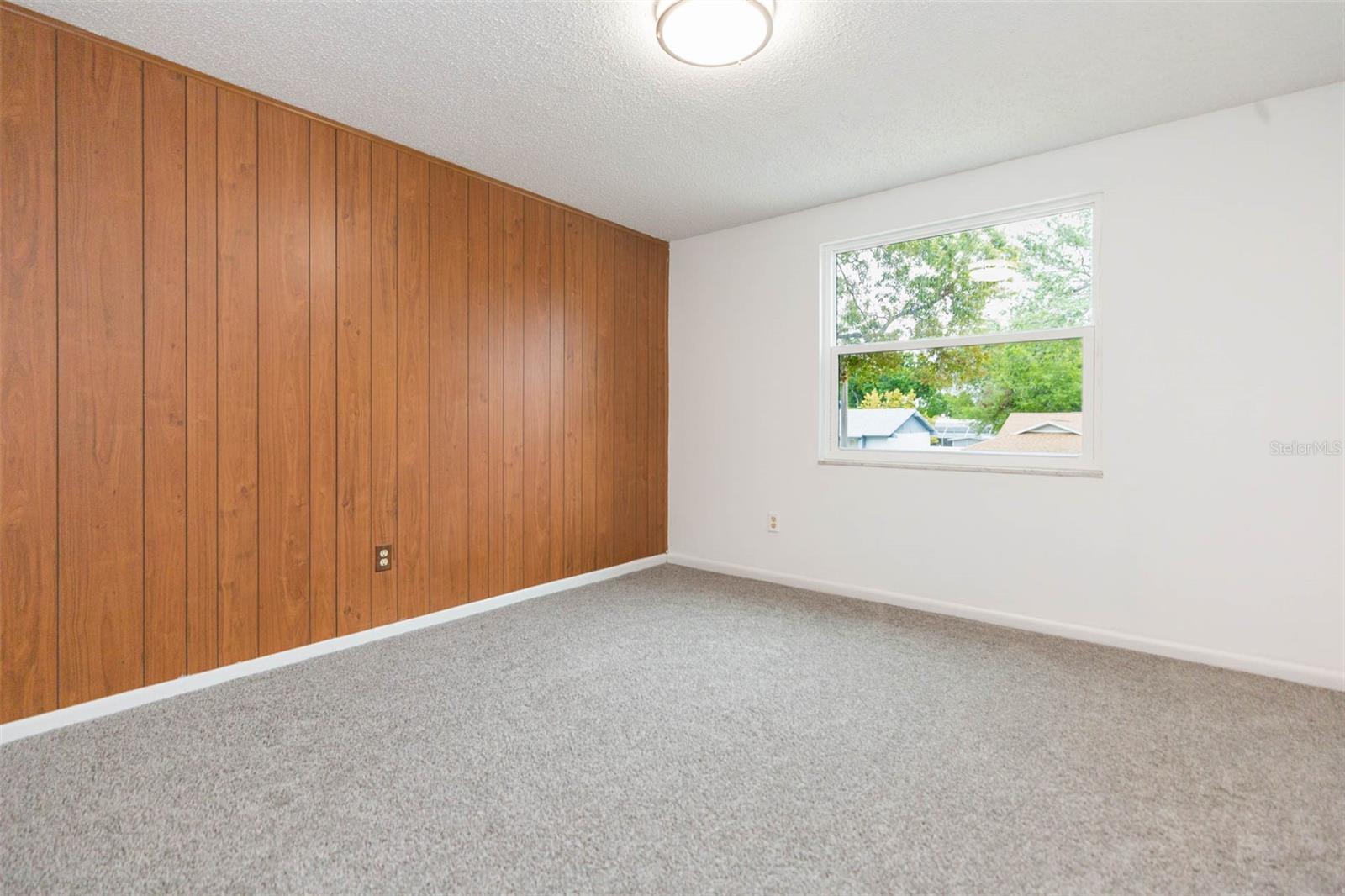 7434 OAKVISTA CIR, TAMPA, FL, 33634