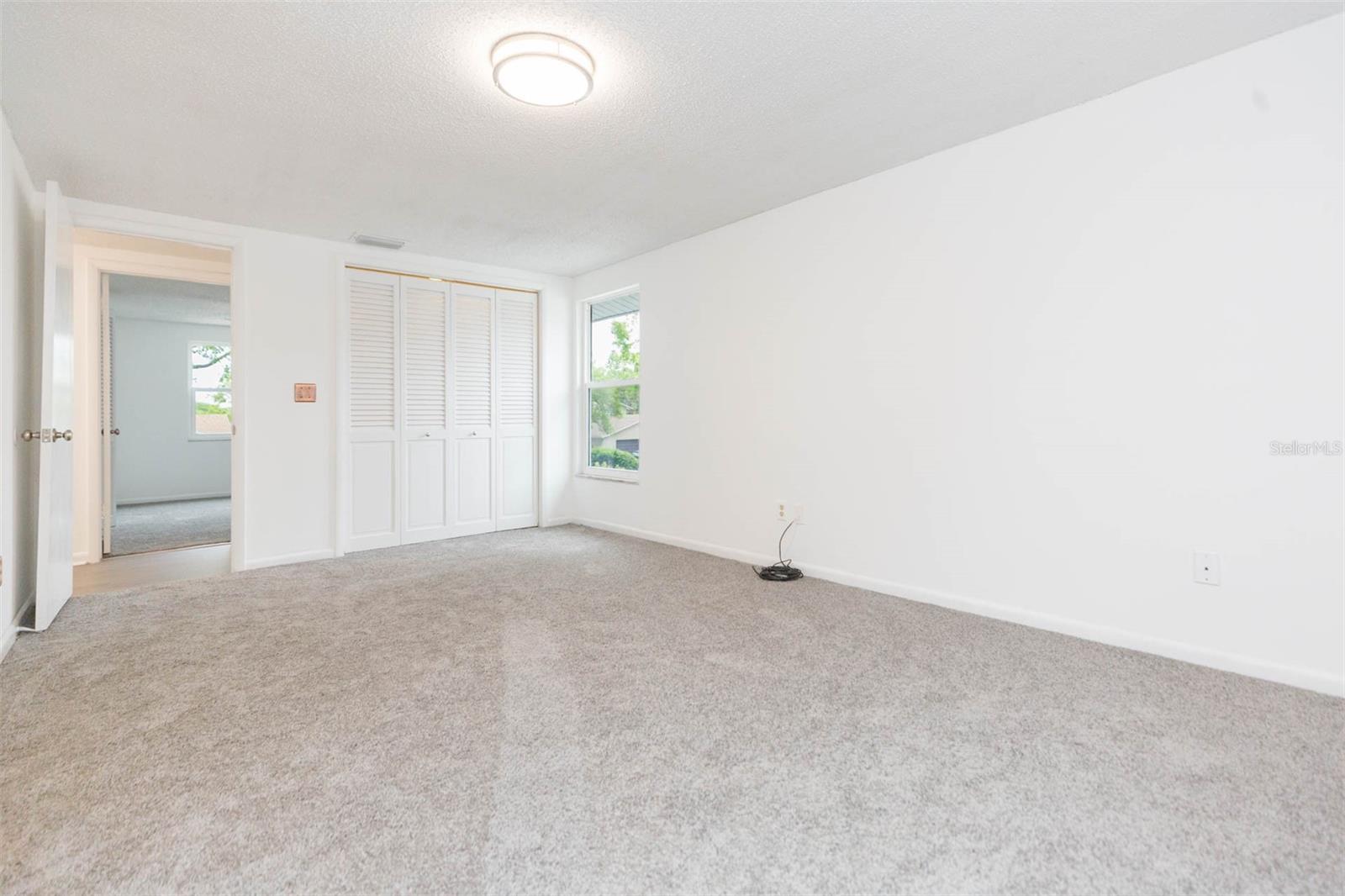 7434 OAKVISTA CIR, TAMPA, FL, 33634