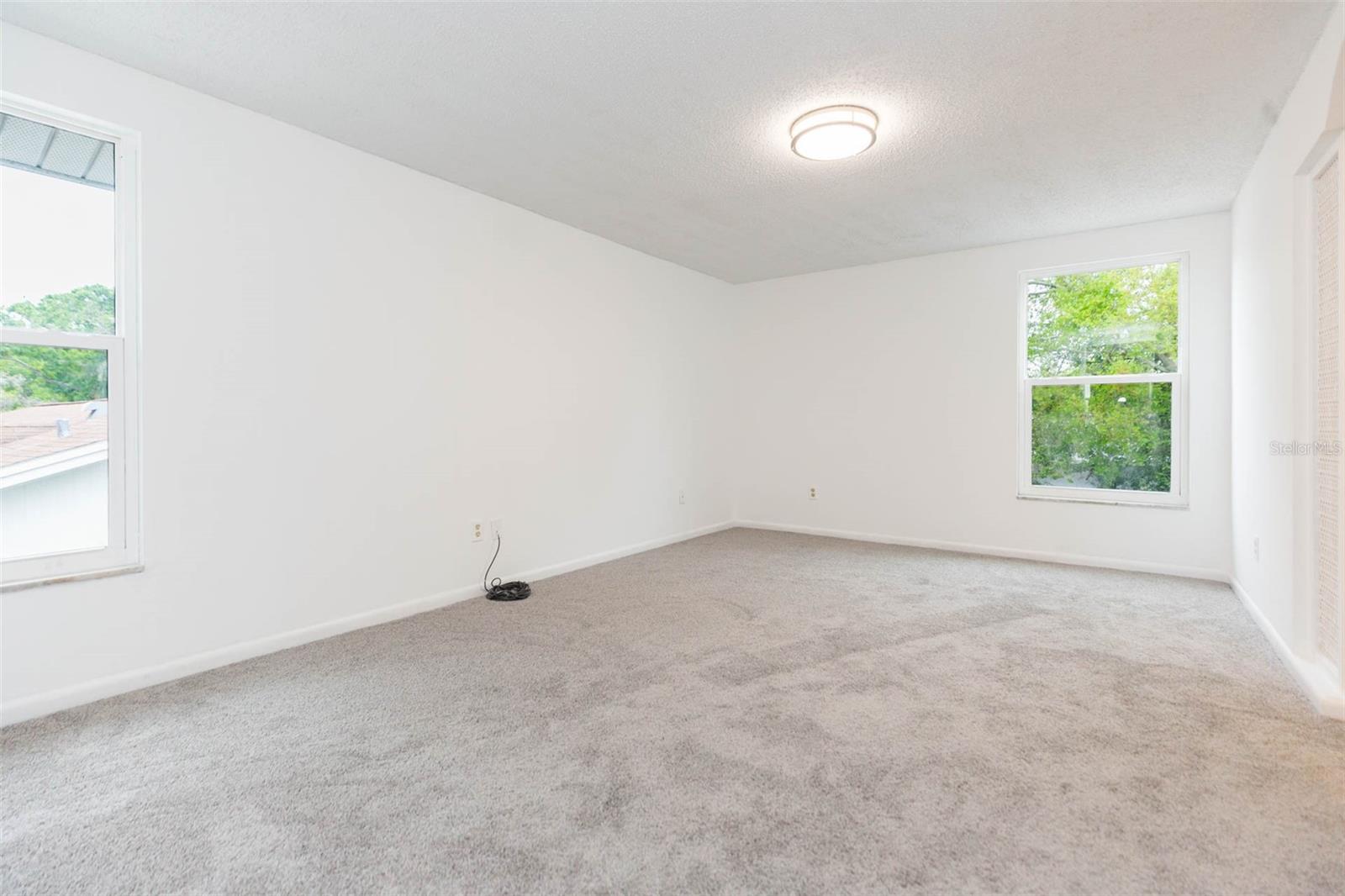 7434 OAKVISTA CIR, TAMPA, FL, 33634