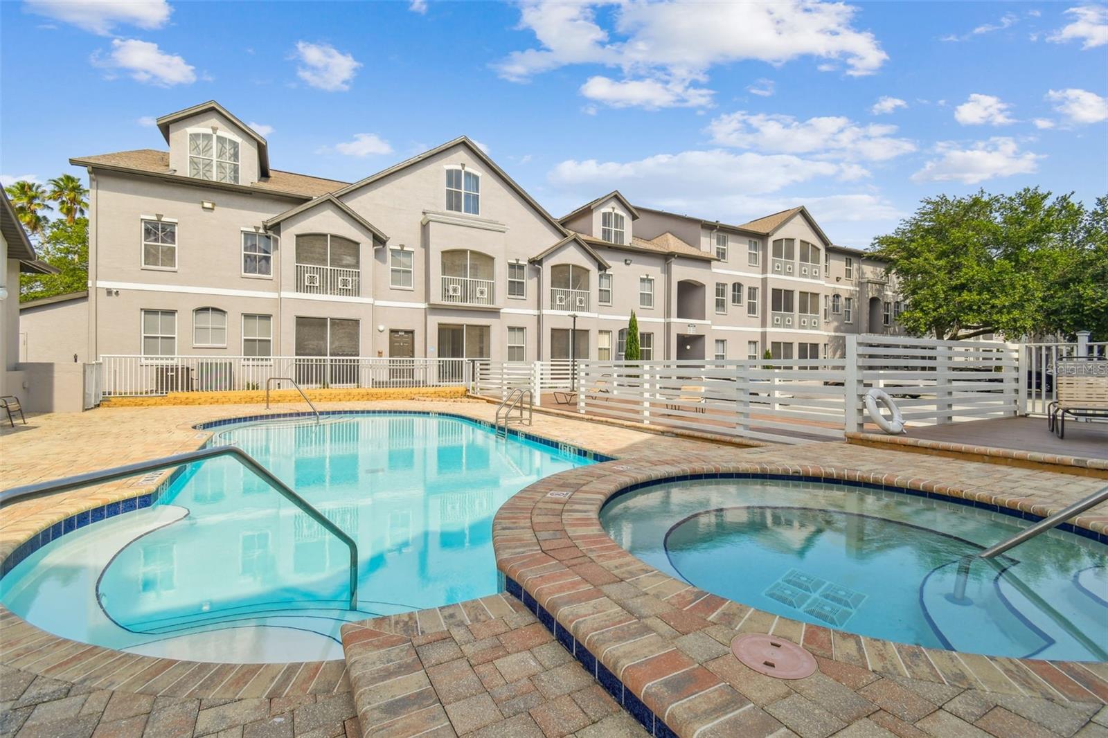 5041 SUNRIDGE PALMS DR #201, TAMPA, FL, 33617