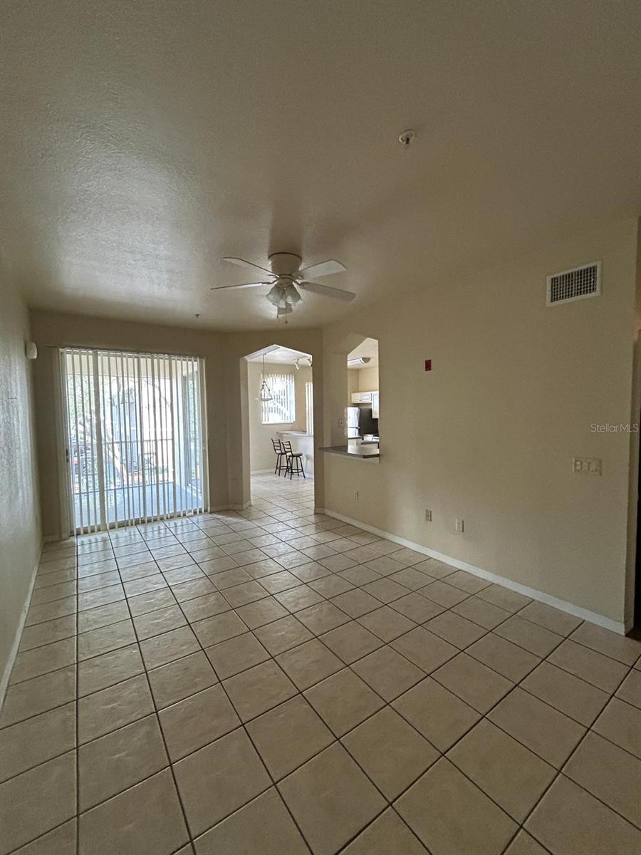 5041 SUNRIDGE PALMS DR #201, TAMPA, FL, 33617