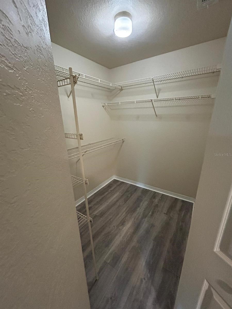 5041 SUNRIDGE PALMS DR #201, TAMPA, FL, 33617