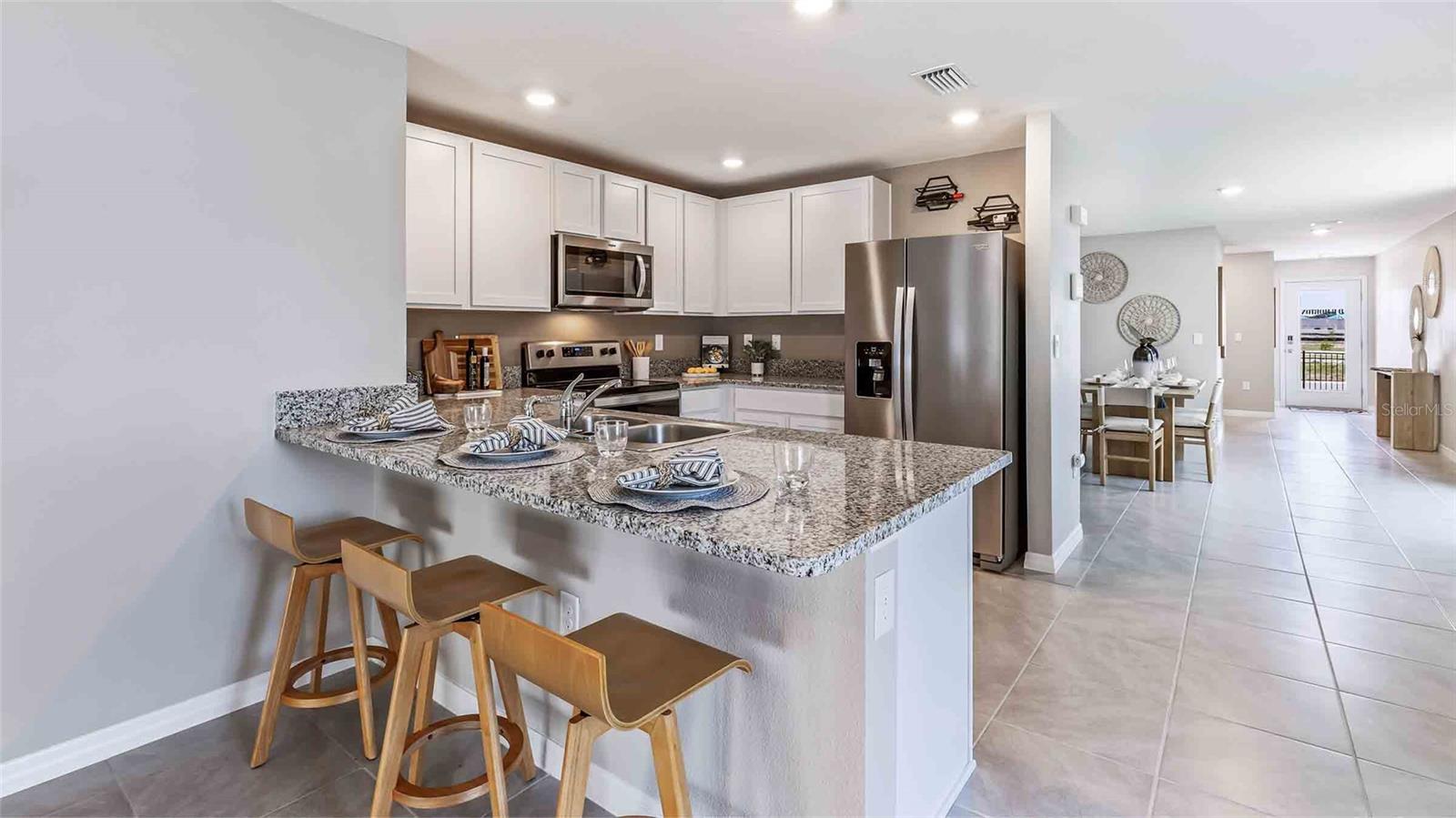 5519 WARRINGTON TOWN PASS, WESLEY CHAPEL, FL, 33545