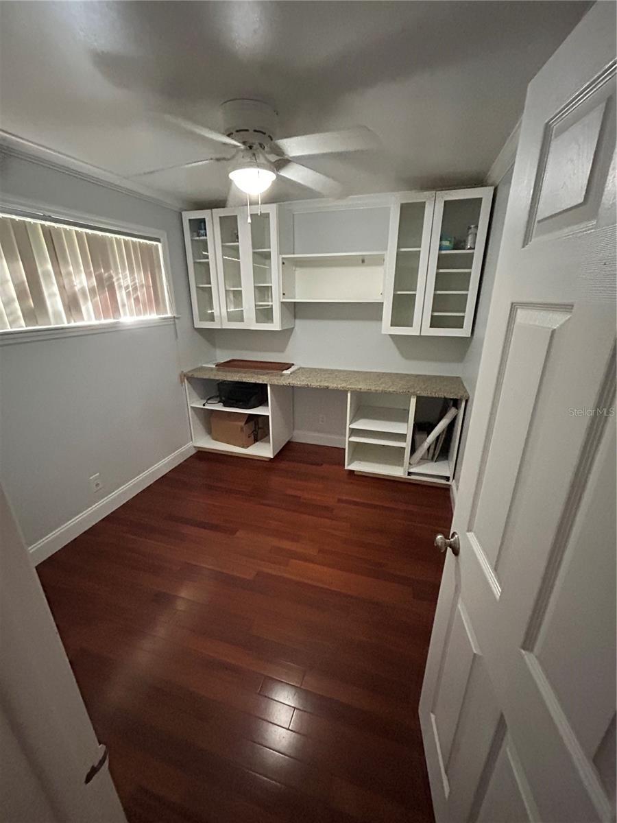 8006 N ROME AVE, TAMPA, FL, 33604
