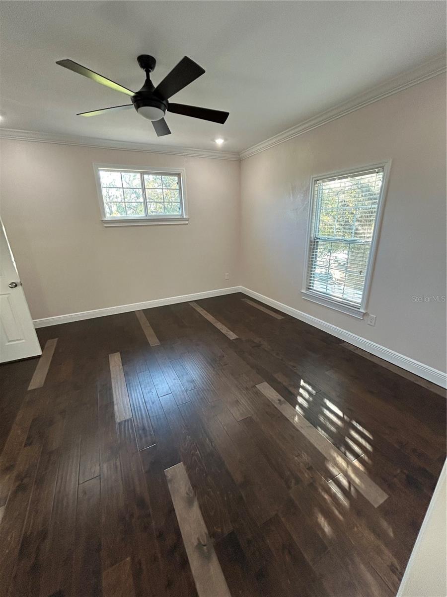 8006 N ROME AVE, TAMPA, FL, 33604