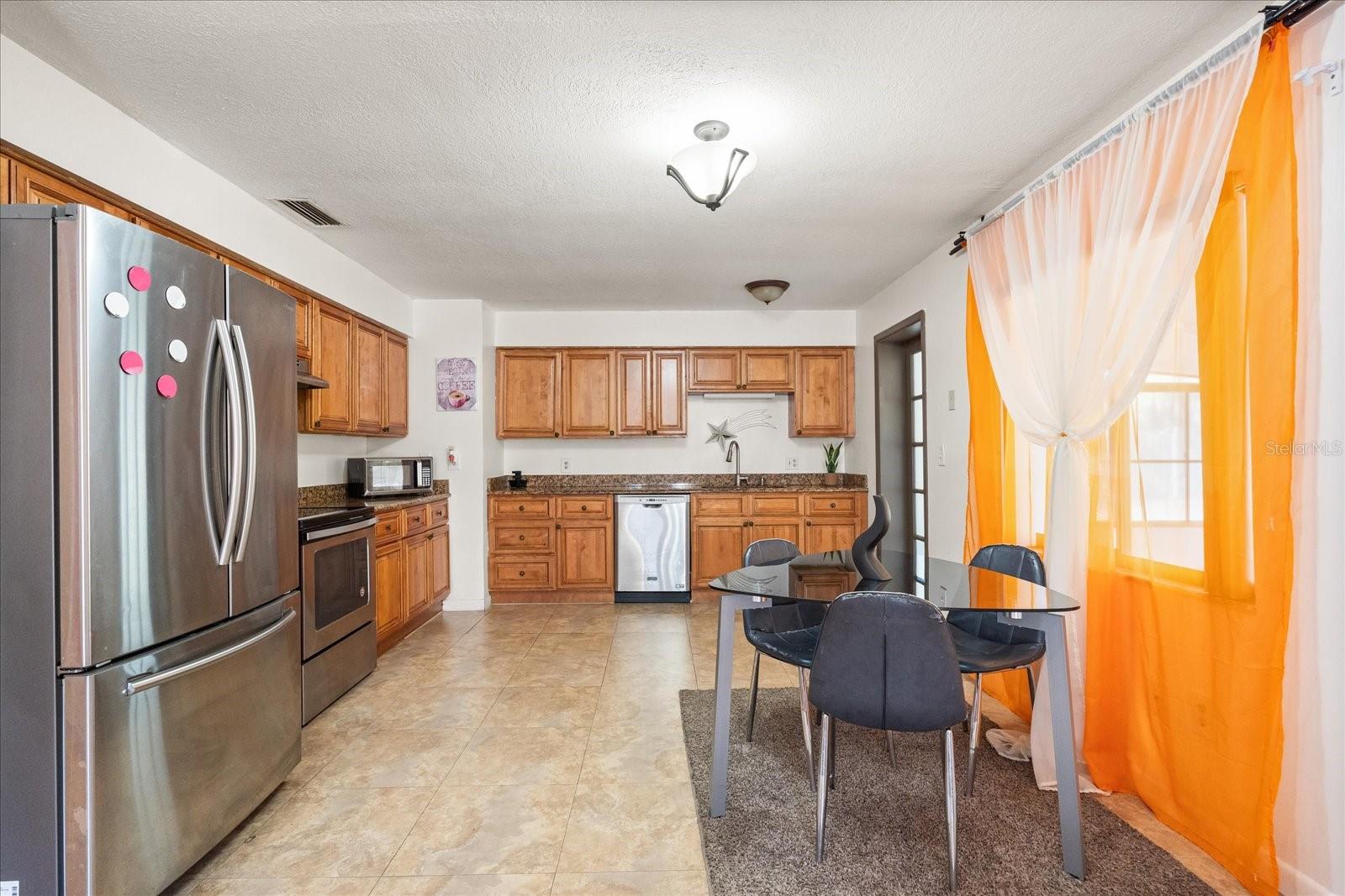 870 DARWIN DR, ALTAMONTE SPRINGS, FL, 32701