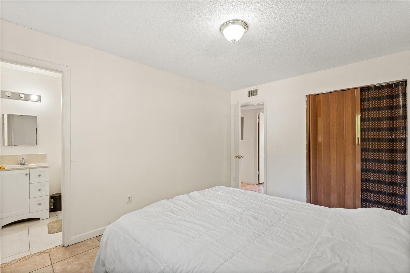 870 DARWIN DR, ALTAMONTE SPRINGS, FL, 32701