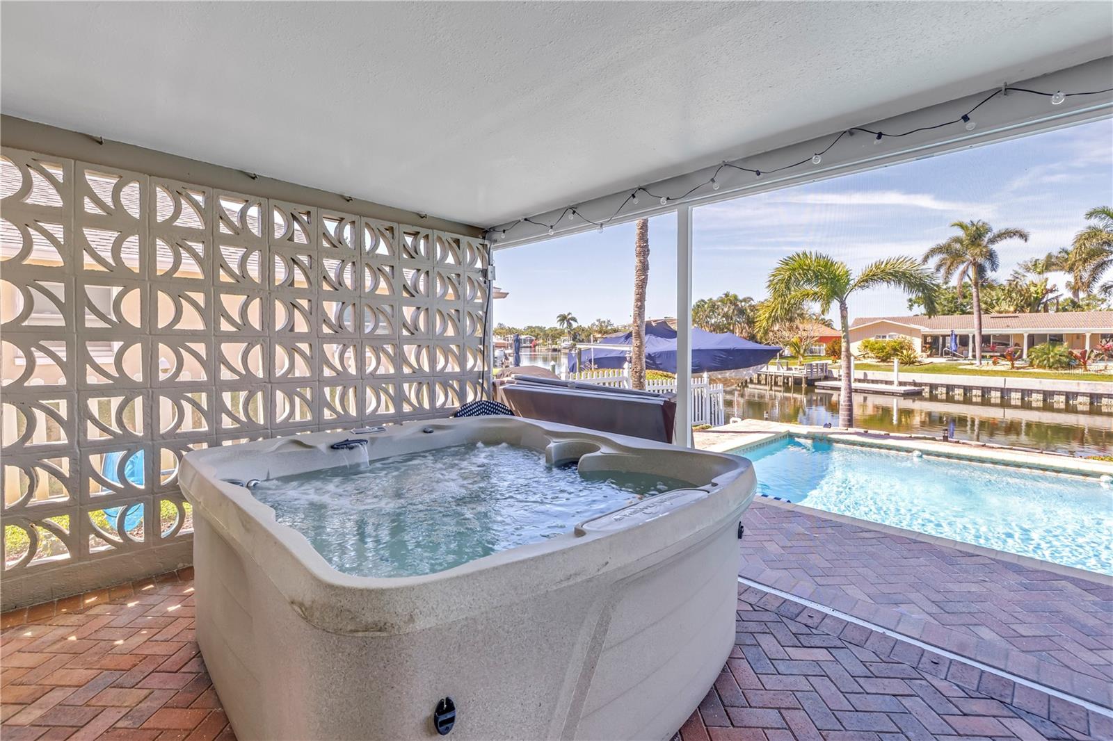 5208 DENVER ST NE, ST PETERSBURG, FL, 33703