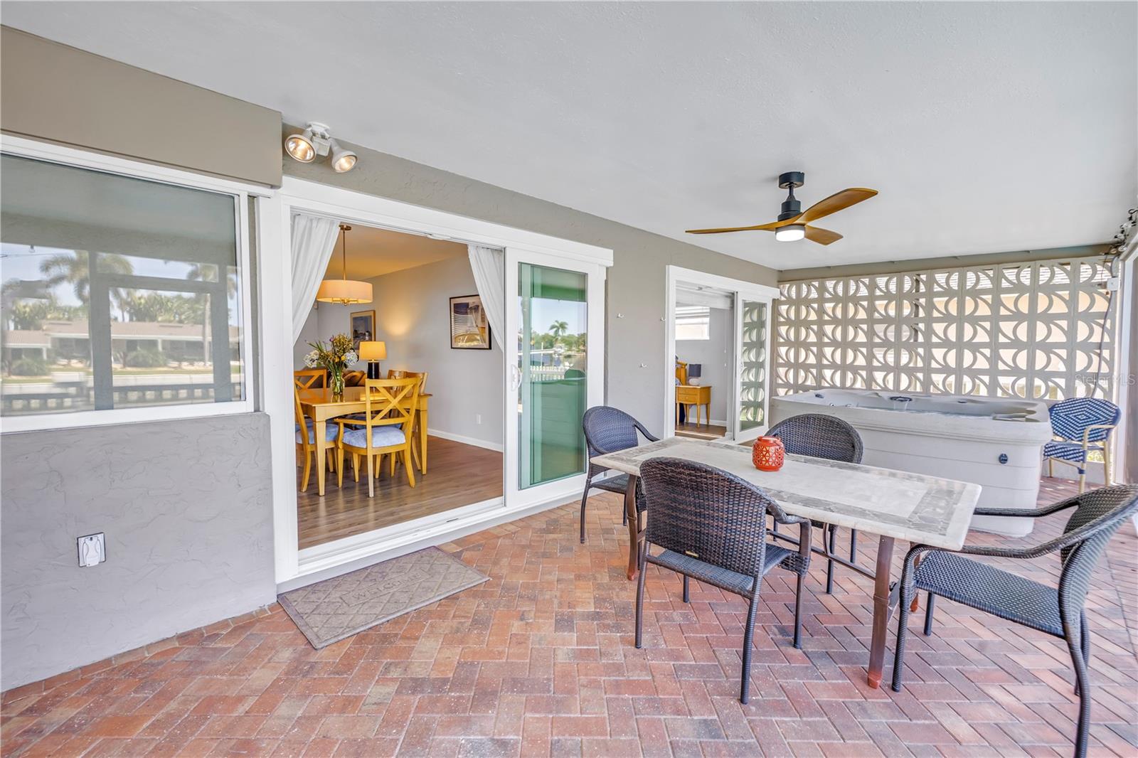5208 DENVER ST NE, ST PETERSBURG, FL, 33703