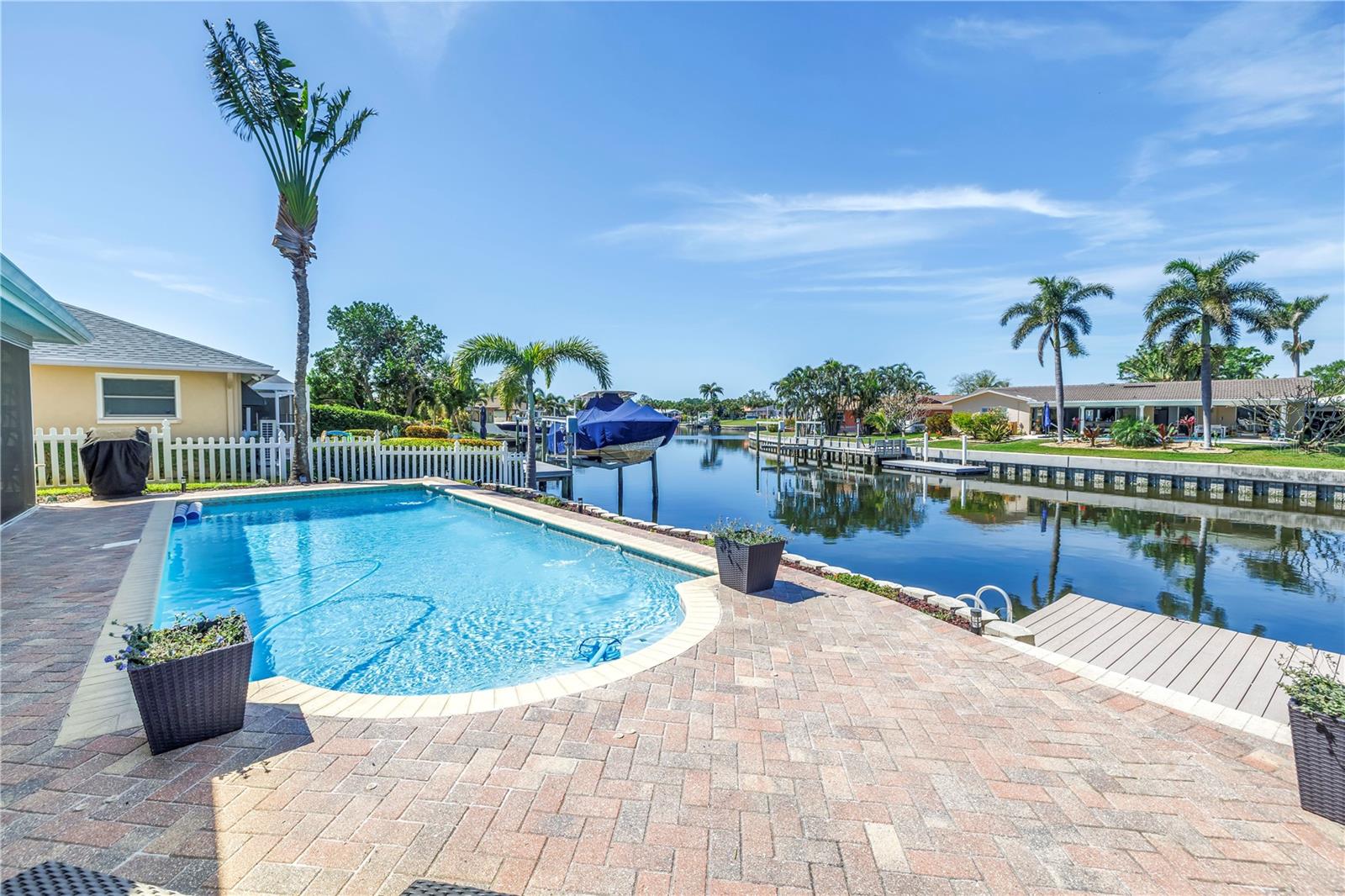 5208 DENVER ST NE, ST PETERSBURG, FL, 33703