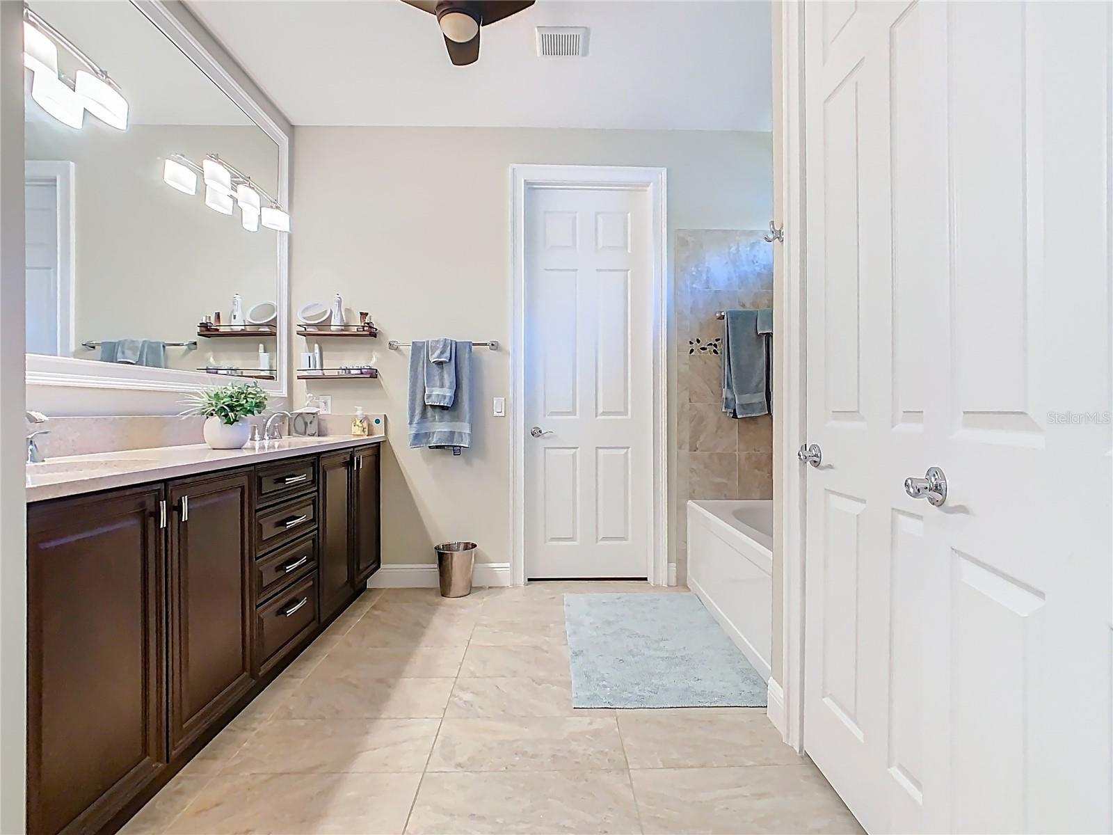 358 TREVISO DR, KISSIMMEE, FL, 34759