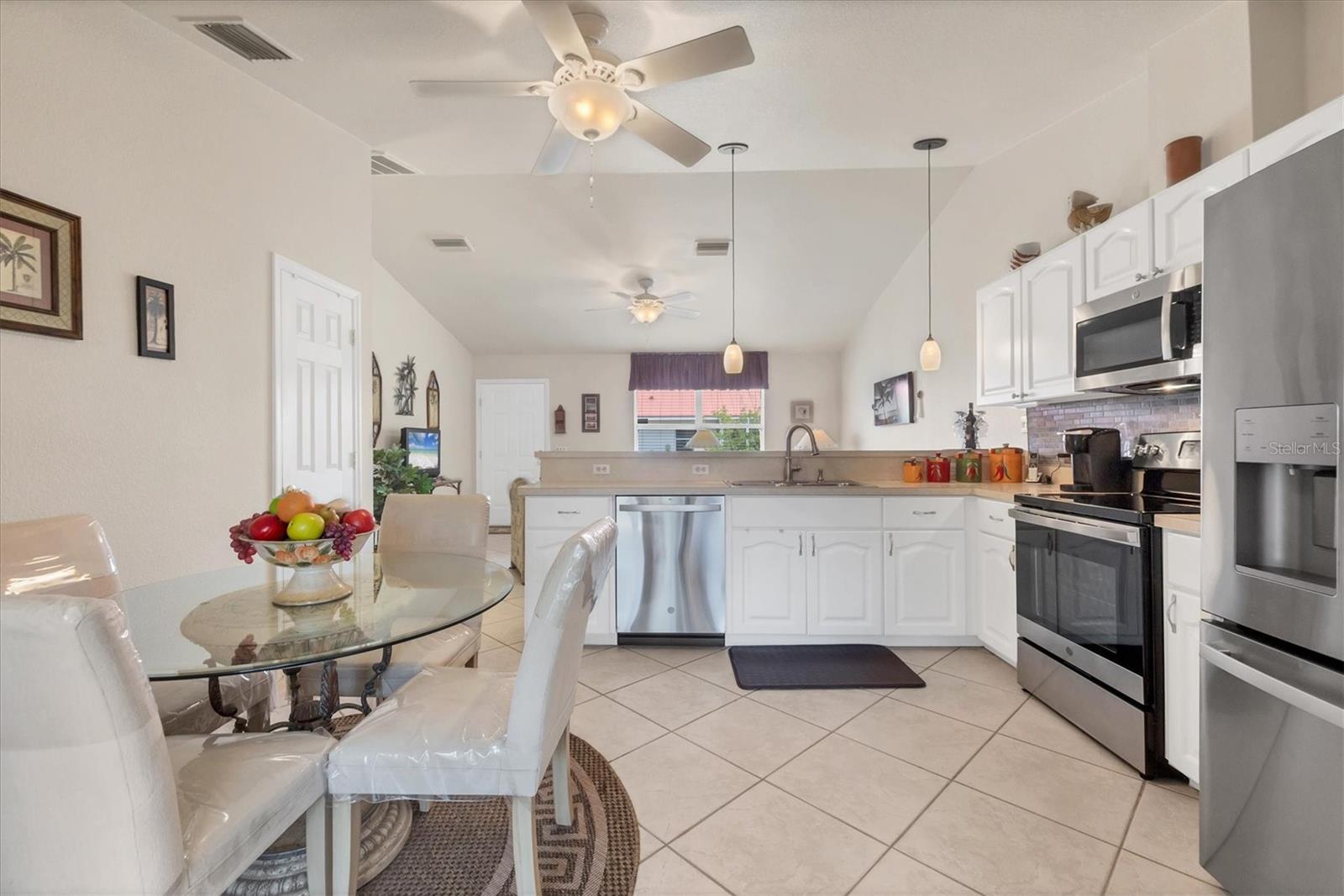 182 ROTONDA BLVD W #B, ROTONDA WEST, FL, 33947