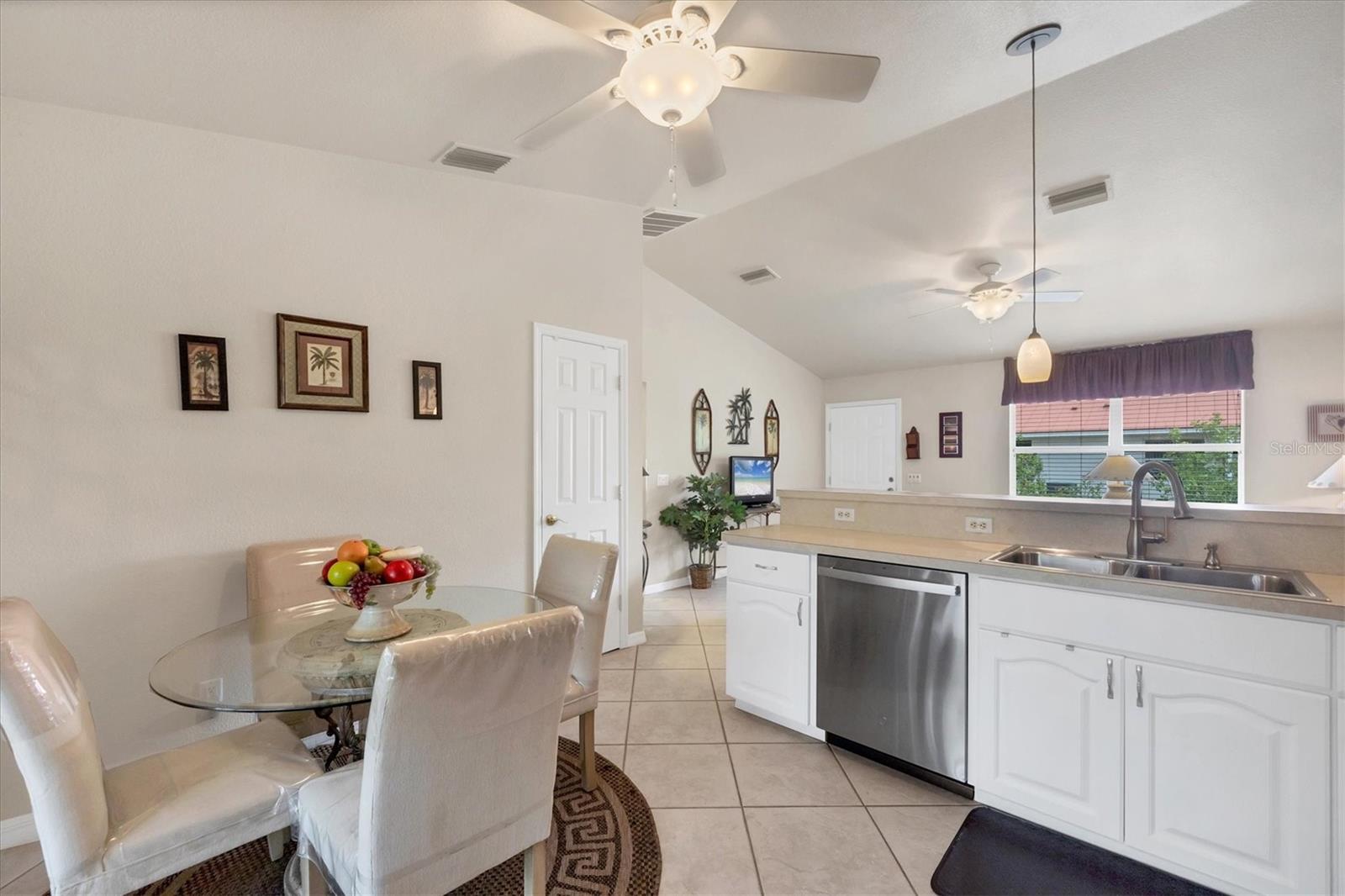182 ROTONDA BLVD W #B, ROTONDA WEST, FL, 33947