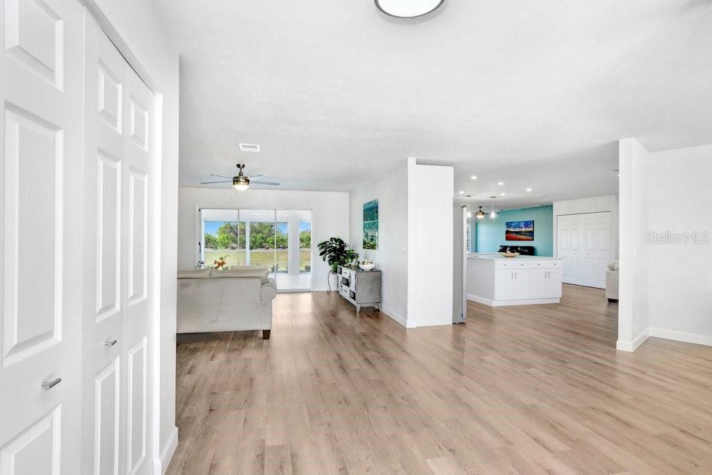 303 CRANSTON PL, SUN CITY CENTER, FL, 33573